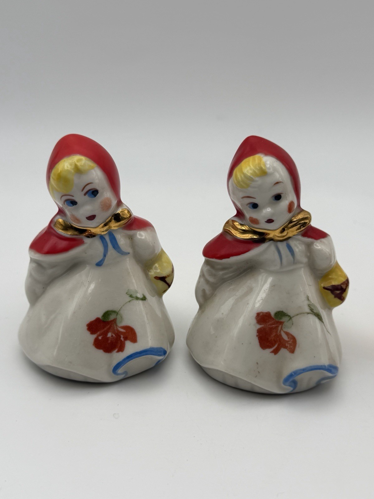 Vintage Little Red Riding Hood Salt & Pepper Shakers Ceramic Figural Set Vintage Little Red Riding Hood Salt & Pepper Shakers Ceramic Figural Set