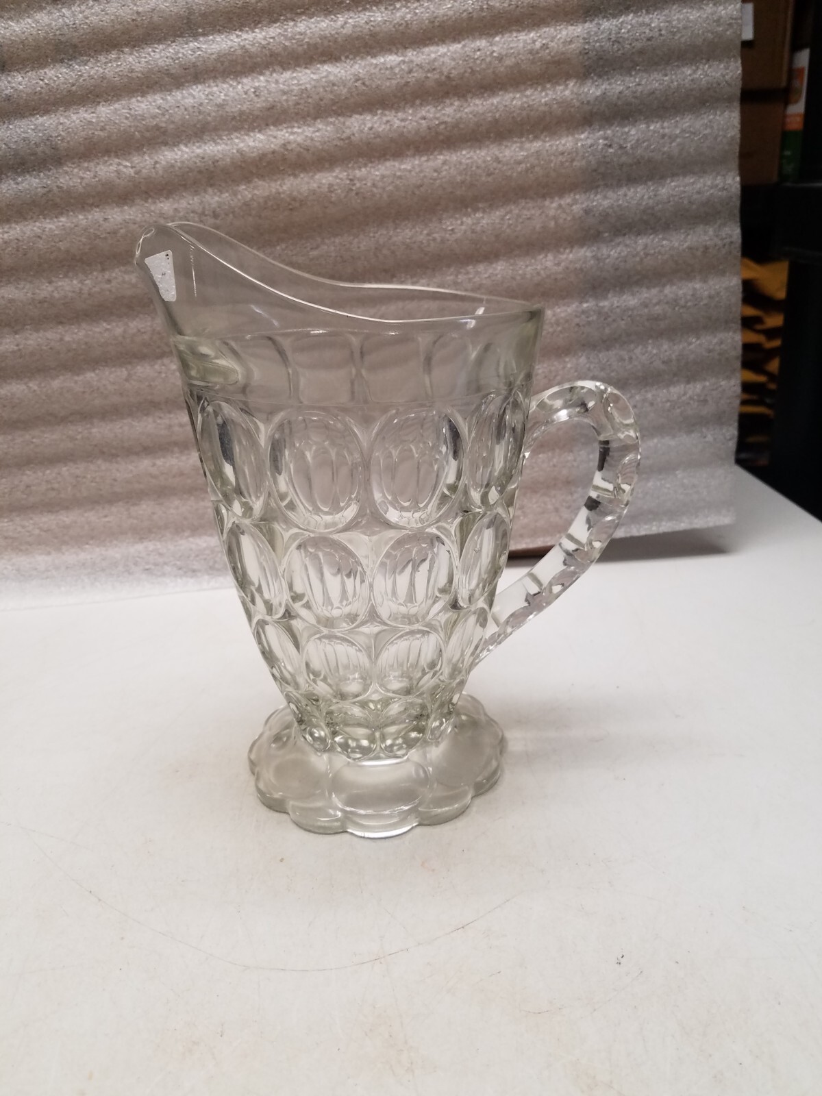 Vintage 6 Cup Heavy Clear Glass Bubble Design Pitcher (M)