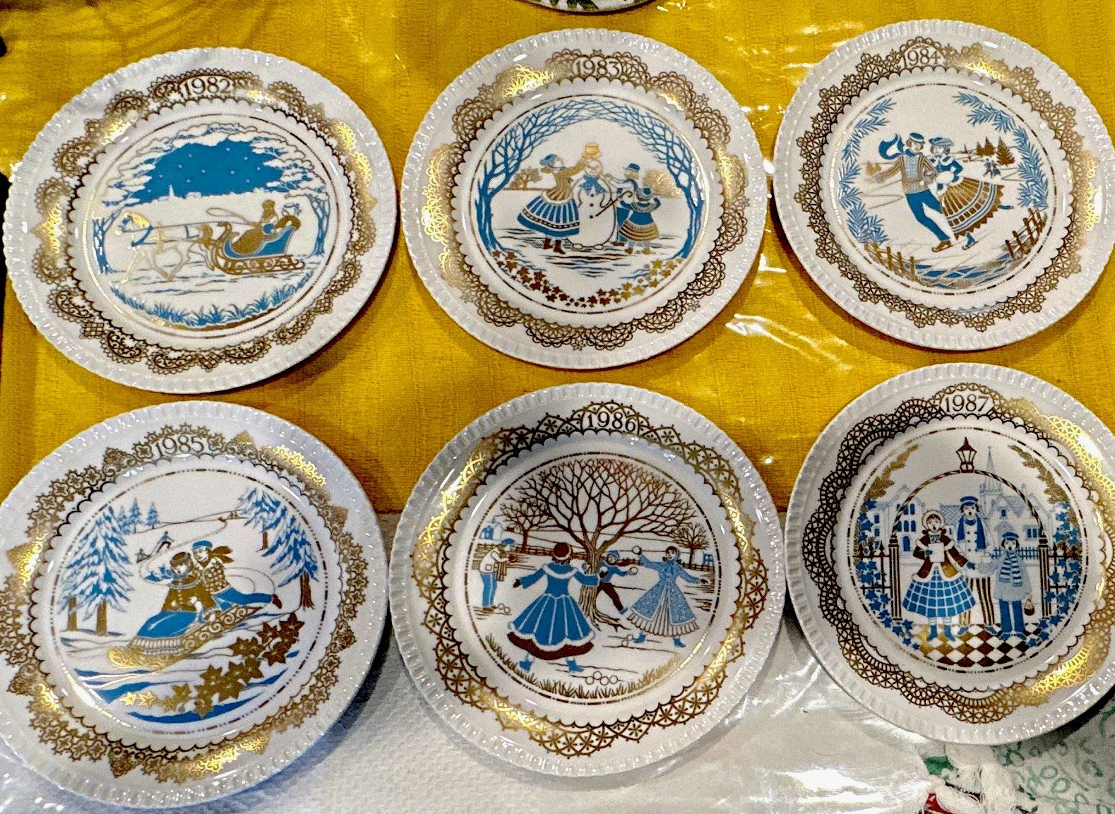 RARE Spode Christmas Pastimes Lot 1982-1987 Bone China Christmas Plates England