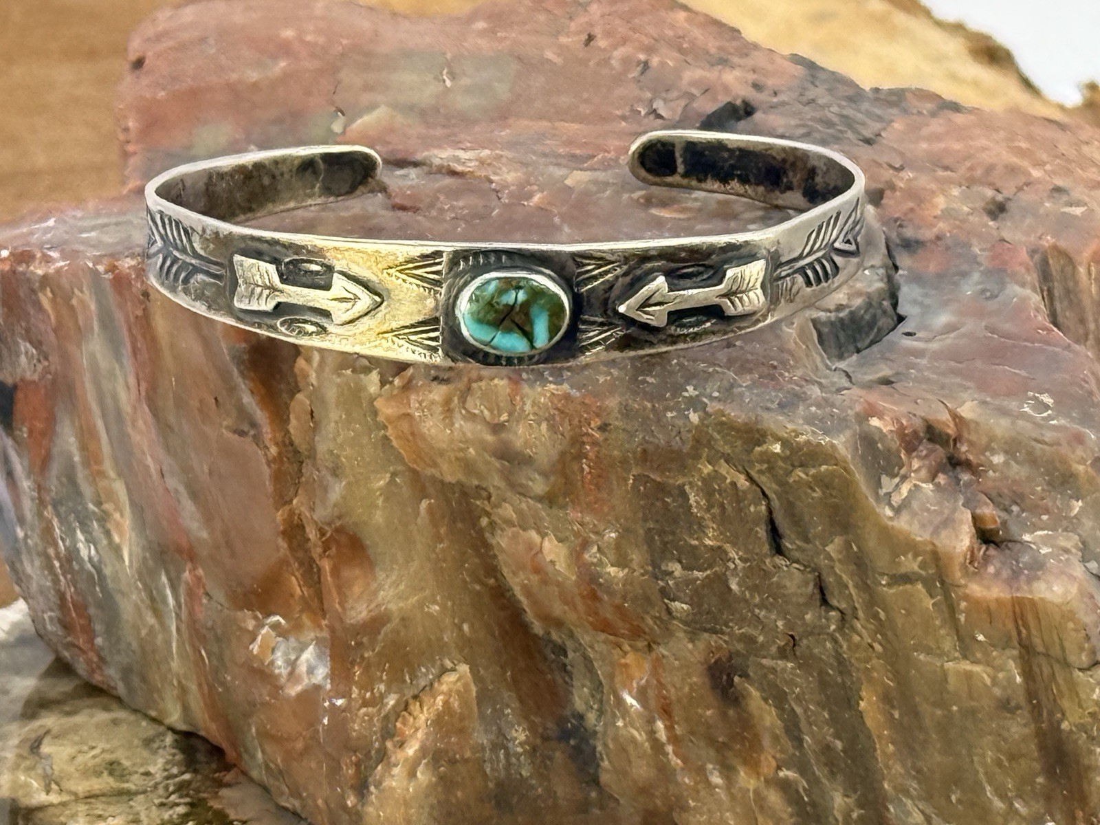 Fred Harvey Era Navajo Sterling Silver Petite Turquoise Cuff Bracelet--1993.26 Fred Harvey Era Navajo Sterling Silver Petite Turquoise Cuff Bracelet--1993.26