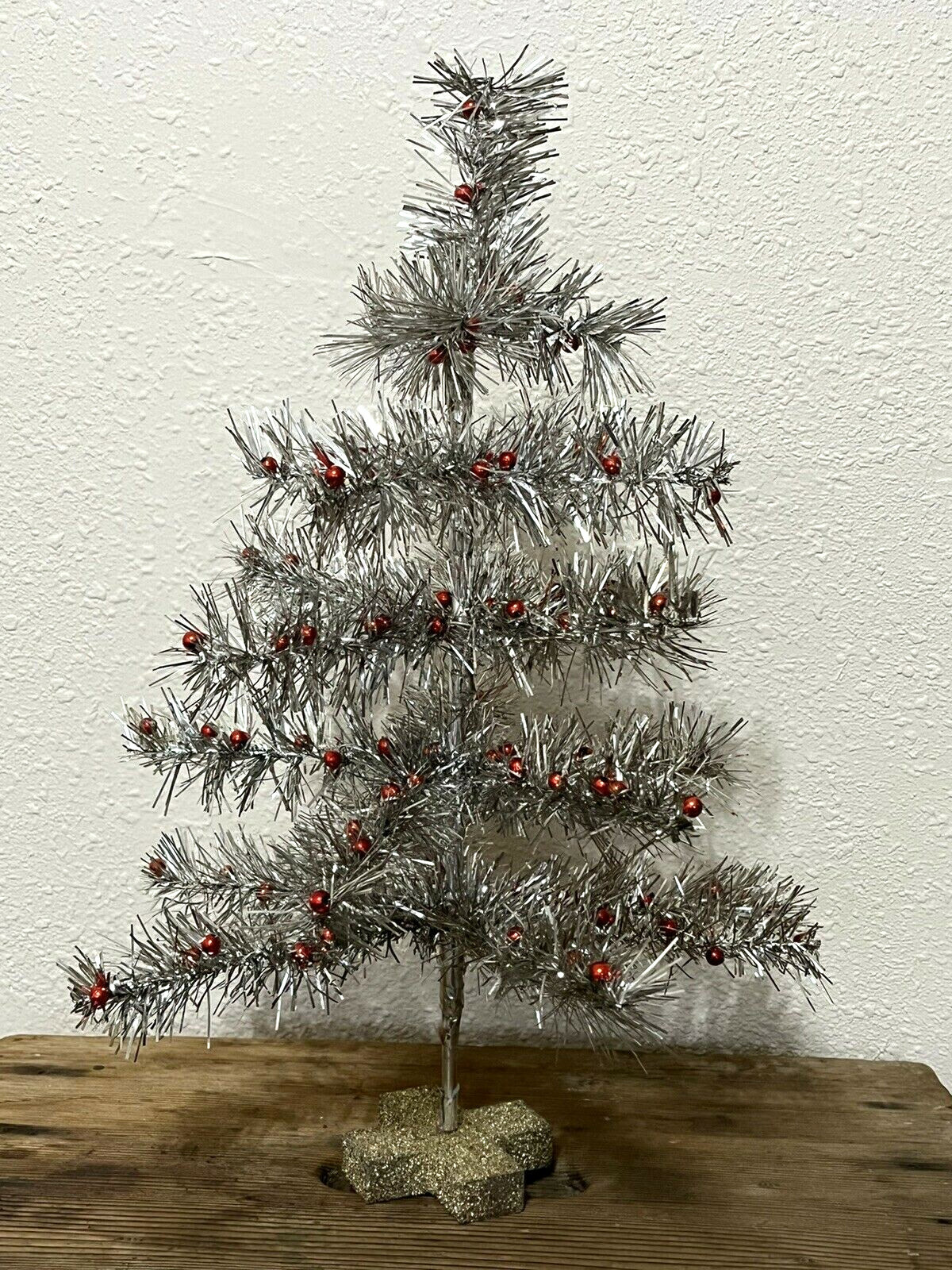 Vintage Style Silver Tinsel Feather Christmas Tree Red Ornaments Wood Base 18 Vintage Style Silver Tinsel Feather Christmas Tree Red Ornaments Wood Base 18