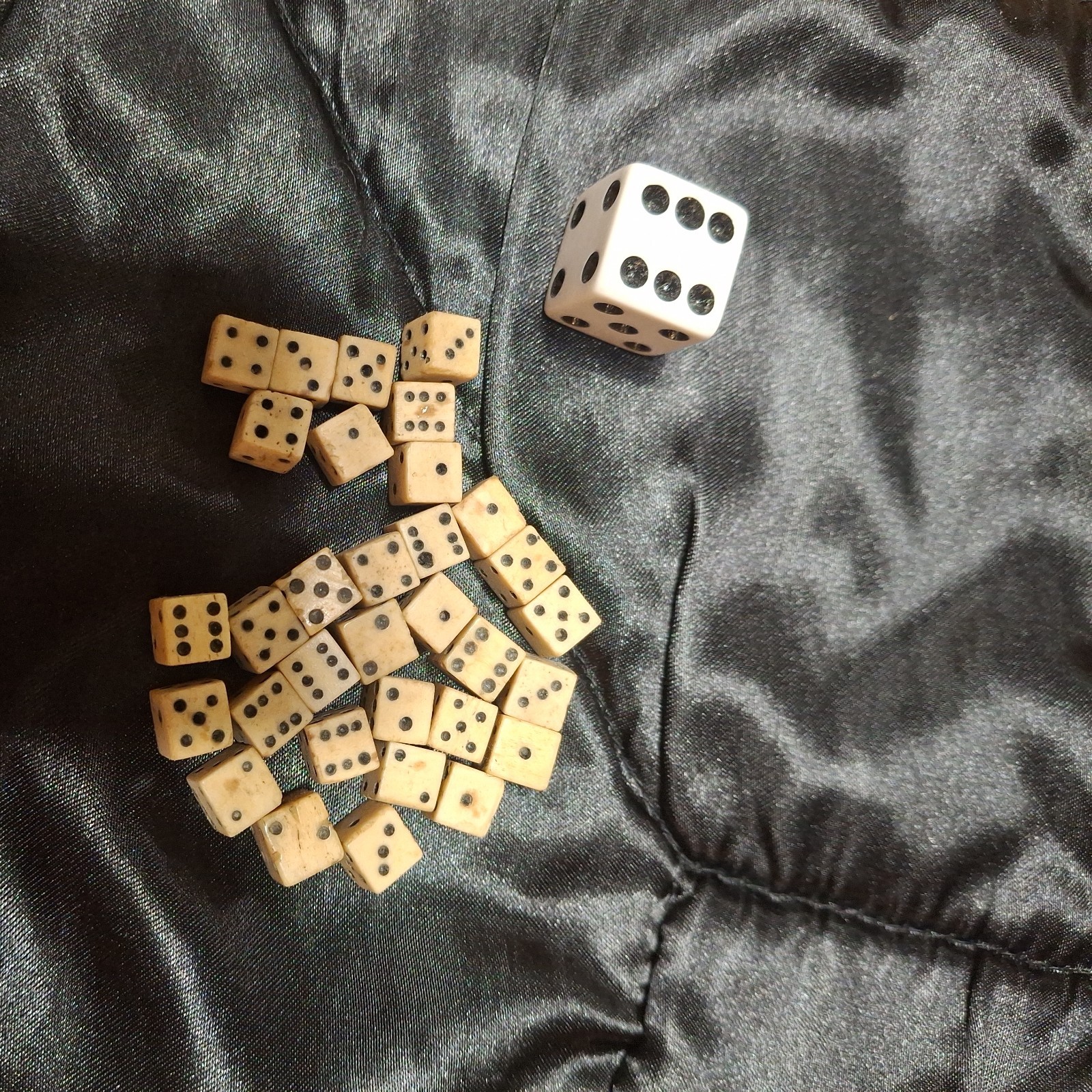 Antique Hand made Bone Dice Lot 32pc 16 sets Antique Hand made Bone Dice Lot 32pc 16 sets