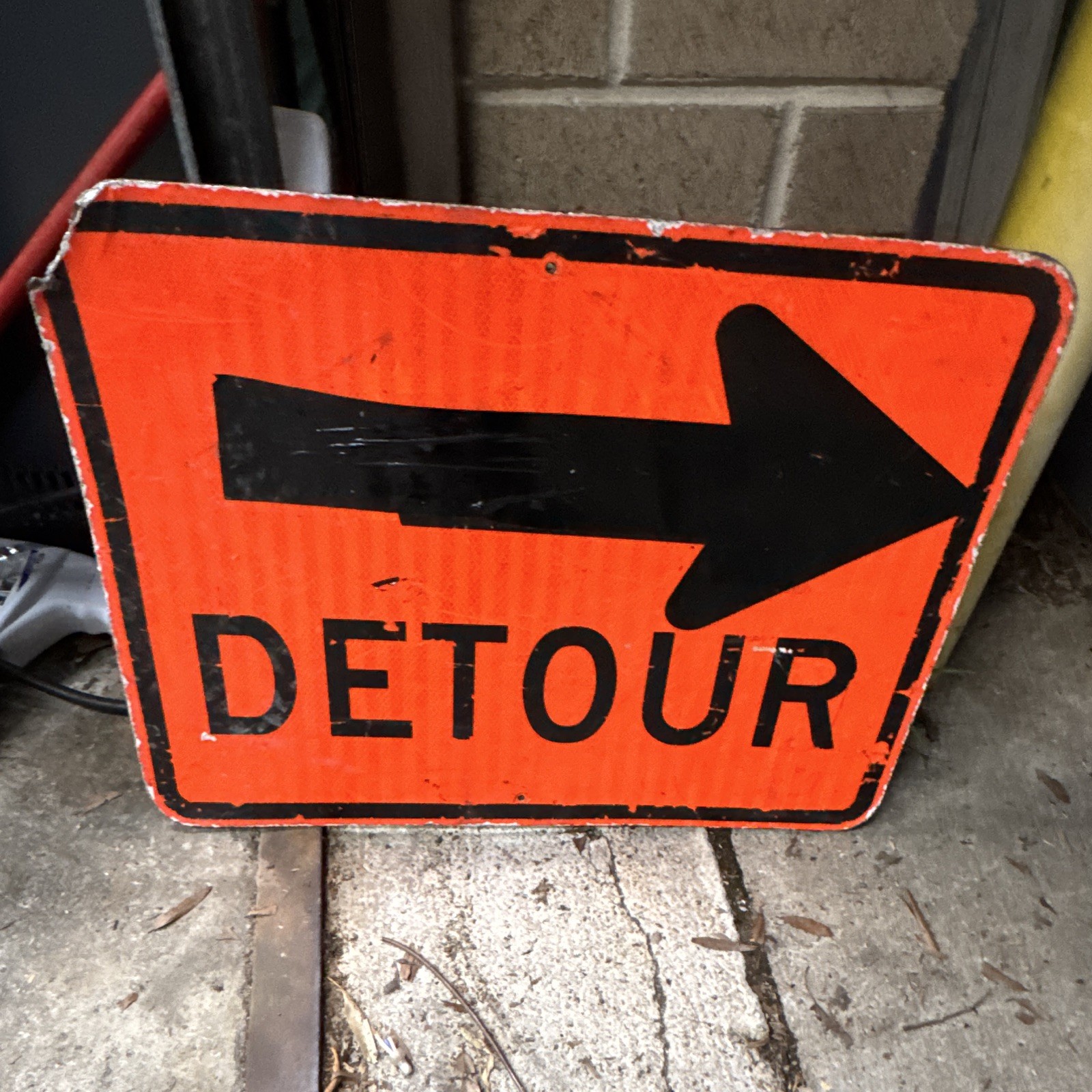 Orange & Black DETOUR Right Arrow Road Construction Metal Sign, Approx 27 in