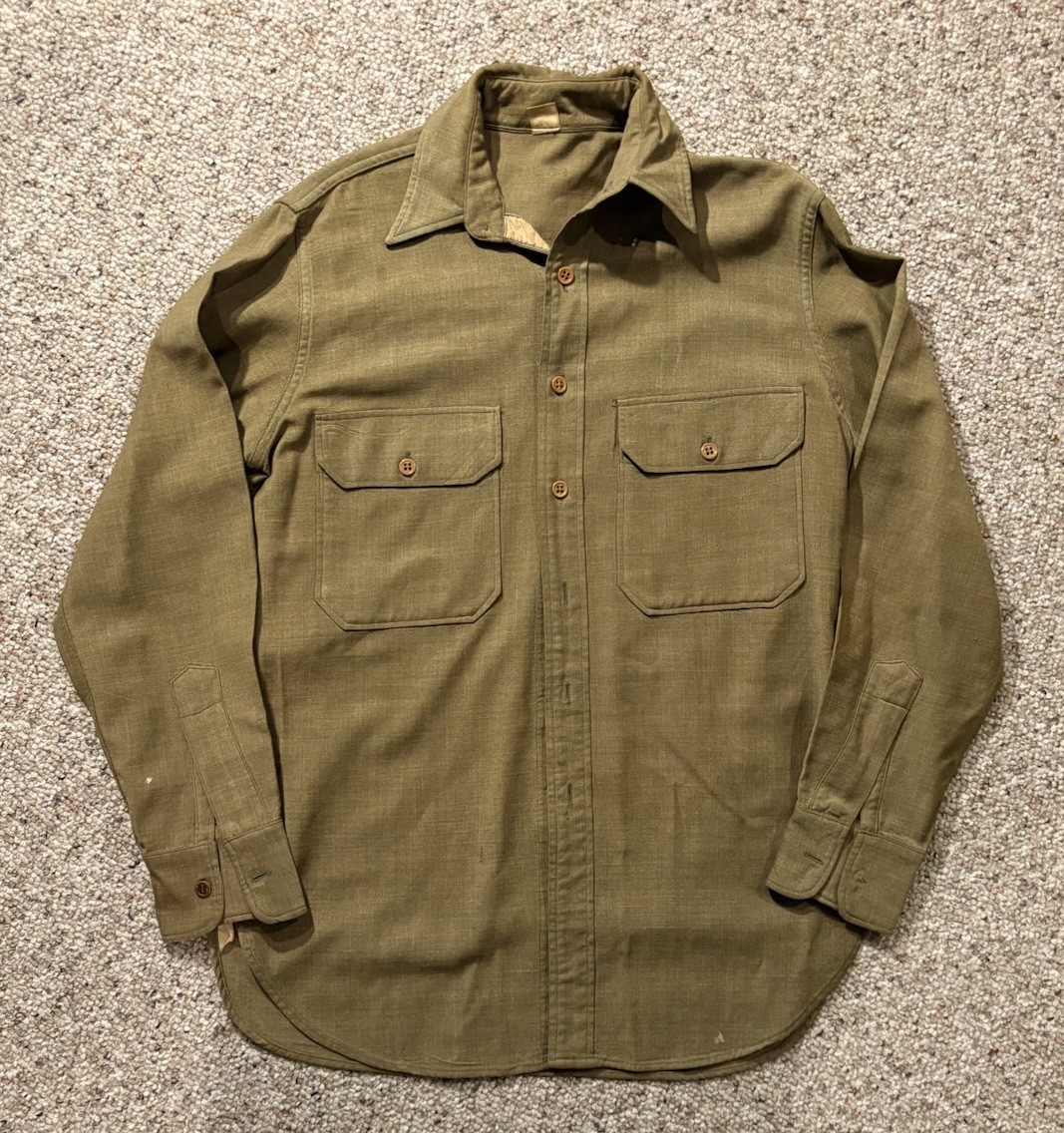 Vtg WWI / WWII Wool Military Button Down Field Shirt. Size M Vtg WWI / WWII Wool Military Button Down Field Shirt. Size M