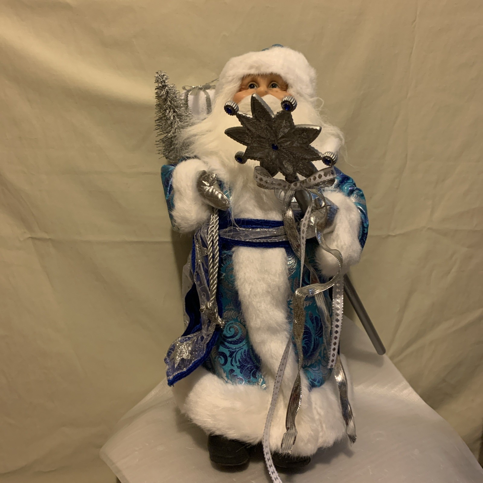 21 Royal Blue Santa Claus Figurine W/ Gift Bag Star Indigo Silver Gold Christmas 21 Royal Blue Santa Claus Figurine W/ Gift Bag Star Indigo Silver Gold Christmas