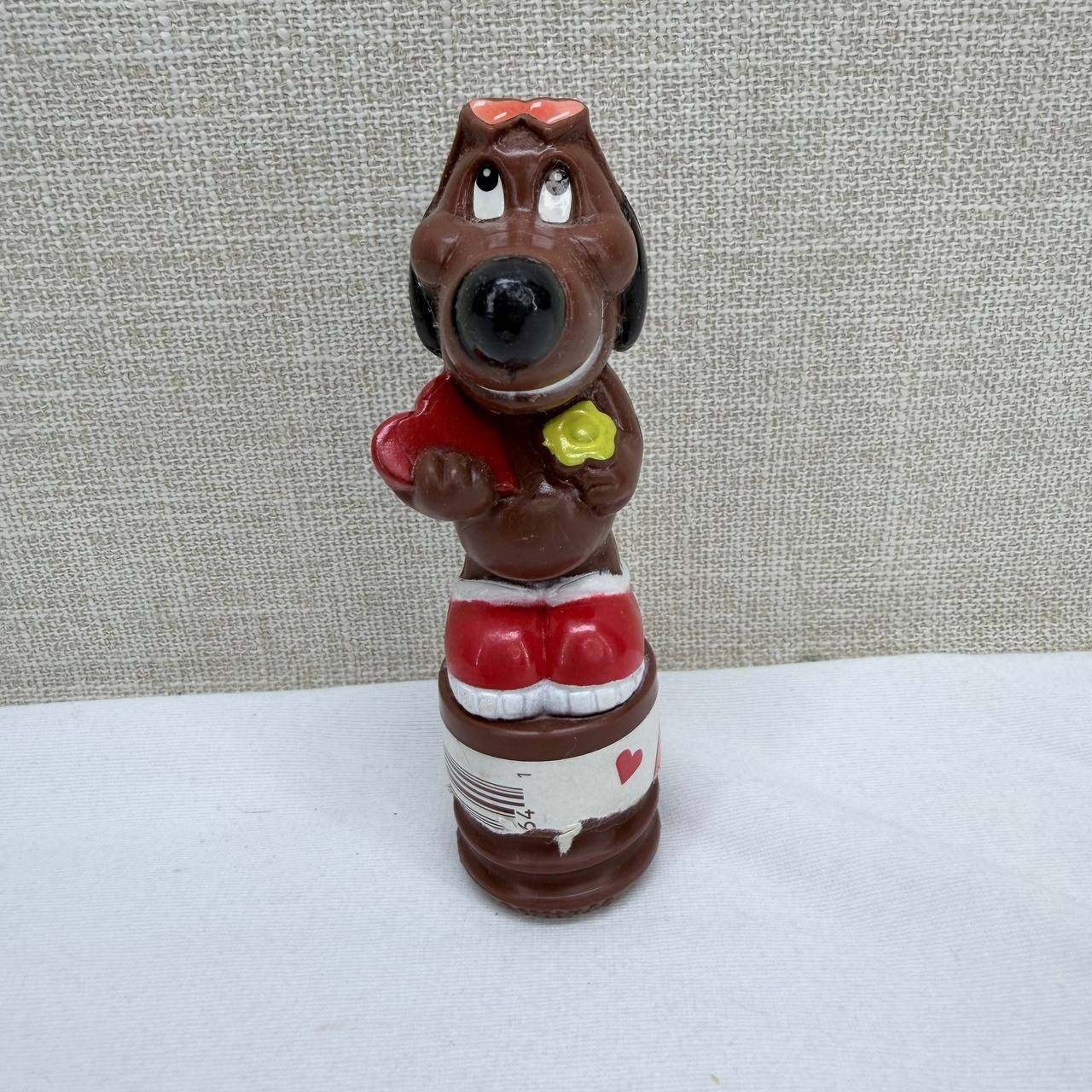 Vintage 2000 Reese's Peanut Butter Cups Dog Figure Heart Flower Collectible Vintage 2000 Reese's Peanut Butter Cups Dog Figure Heart Flower Collectible