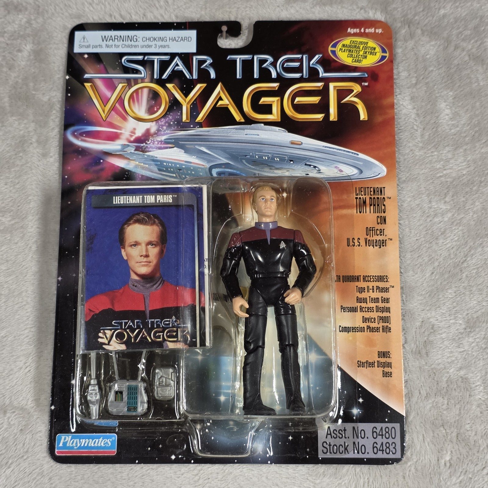 Star Trek Voyager LT Tom Paris Playmates Action Figure 1995 Star Trek Voyager LT Tom Paris Playmates Action Figure 1995