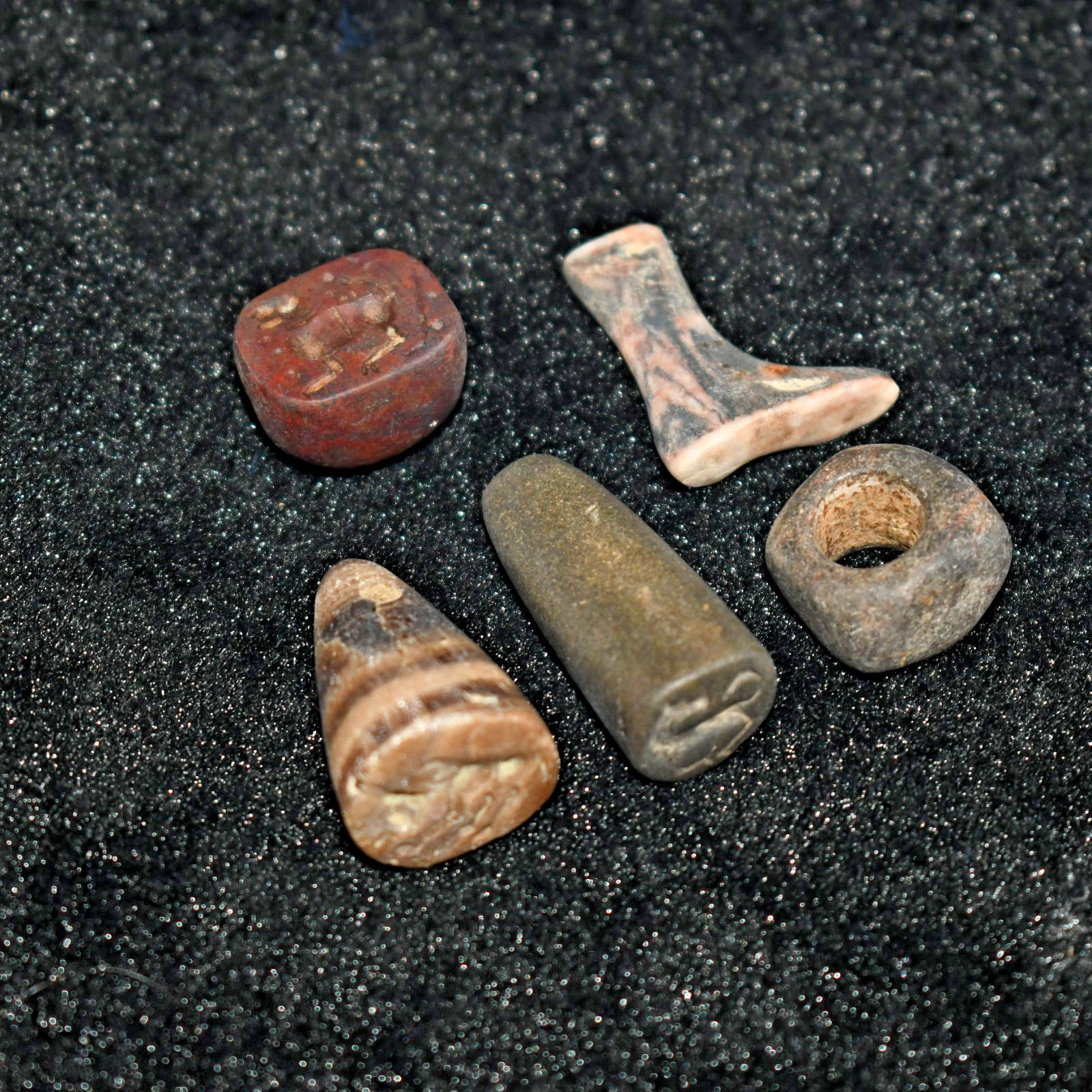 5 Rare Ancient Hellenistic Greek & Roman Stone Amulet Intaglio Bead Lot
