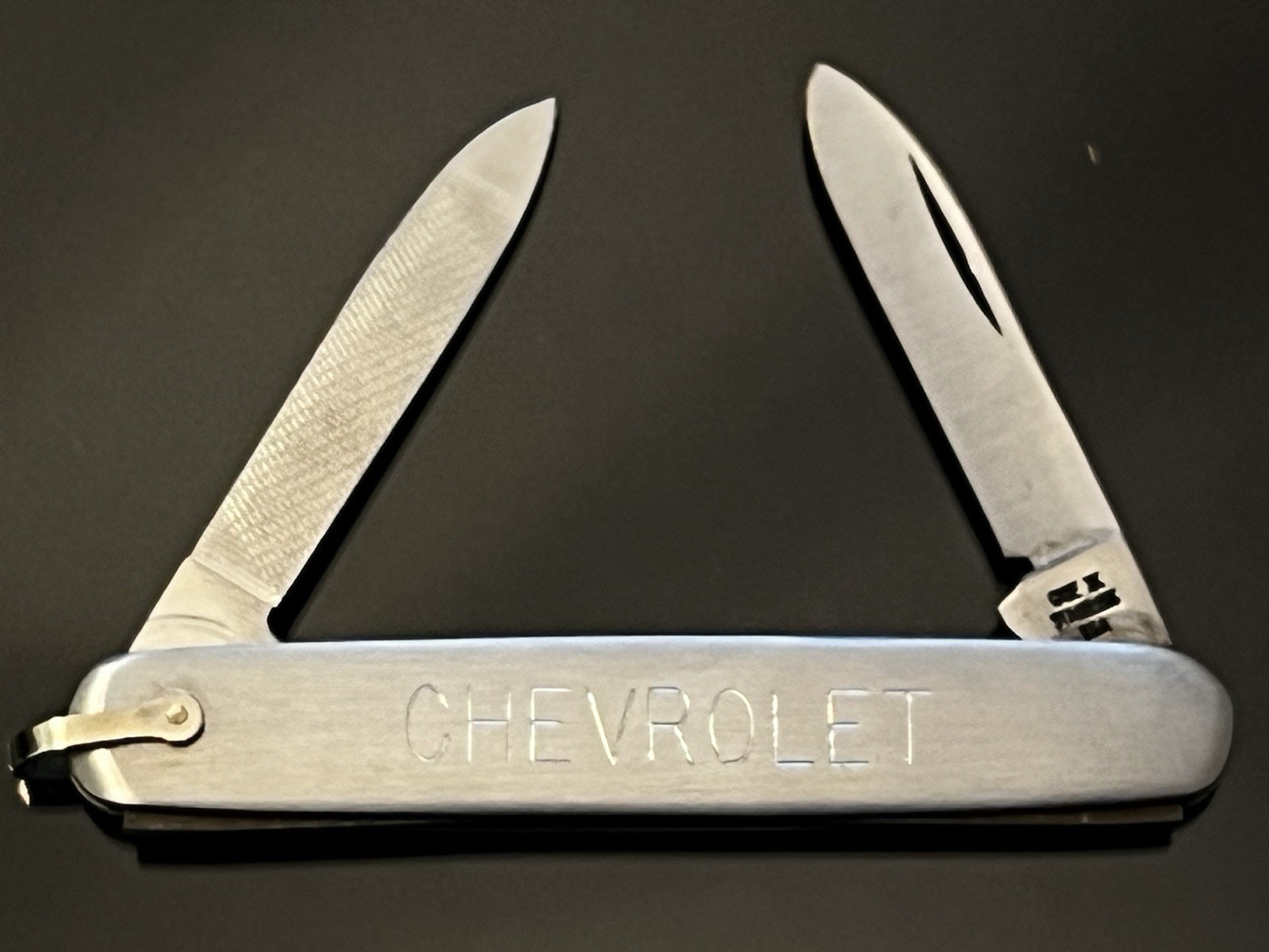 Vintage Case XX USA 1979 CHEVROLET #003 Stainless Knife File M279FSSR Bail MINT. Vintage Case XX USA 1979 CHEVROLET #003 Stainless Knife File M279FSSR Bail MINT.
