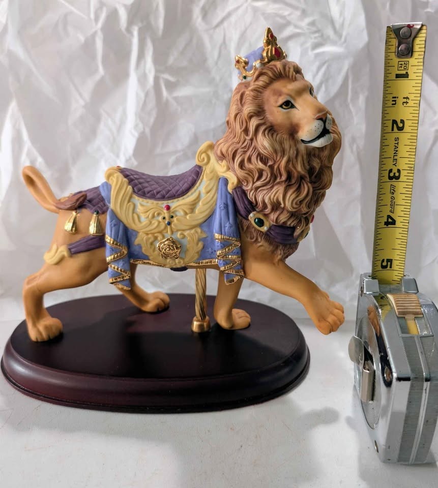 Vintage Lenox Carousel Lion Porcelain Figurine – 1989 – Crowned Lion with Base