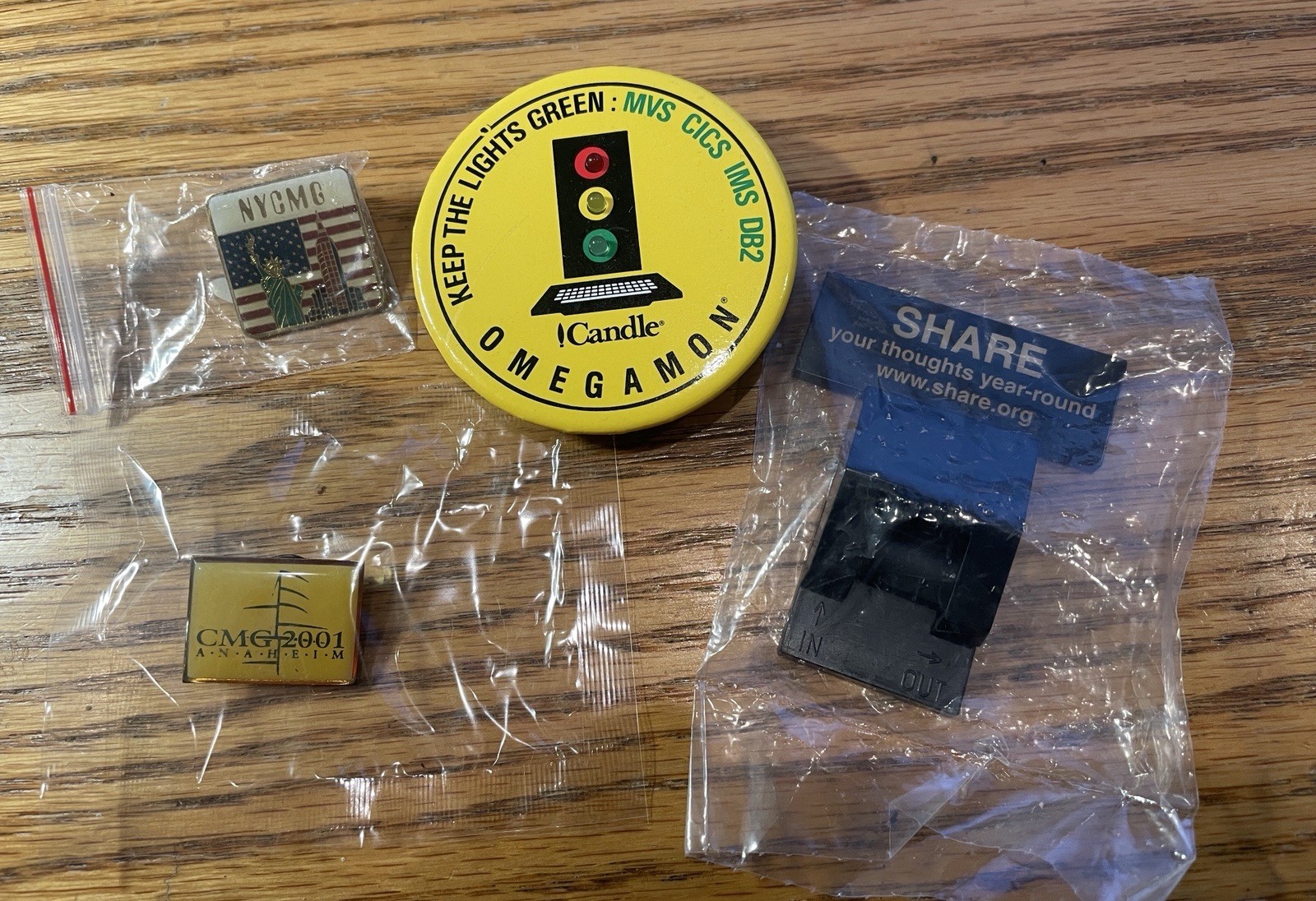 IBM - MVS IT Advertising Pin Buttons - Stoplight Working - NY CMG Vintage 1990’s