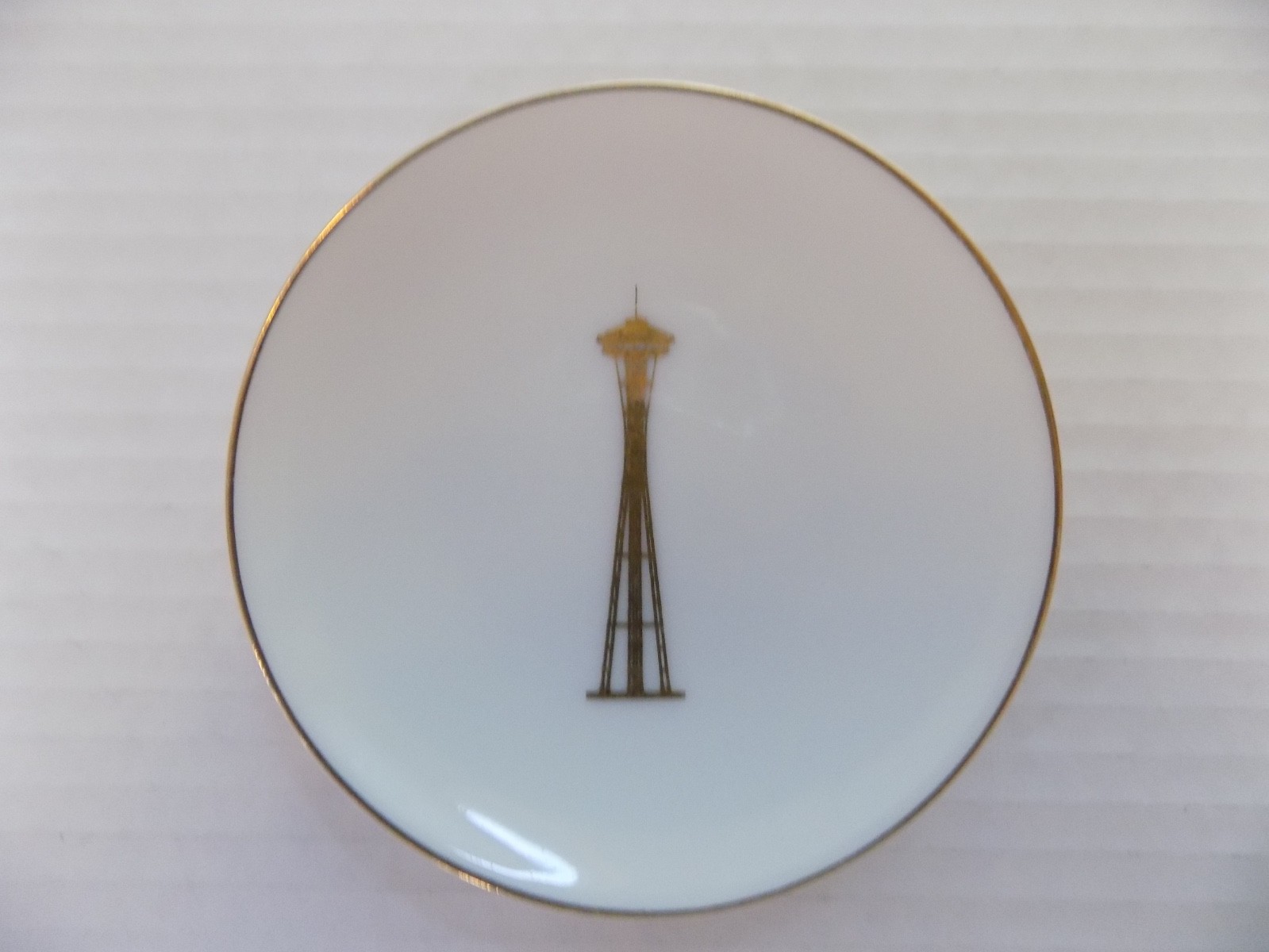 Seattle Space Needle Souvenir Mini Plate Ceramic 4\