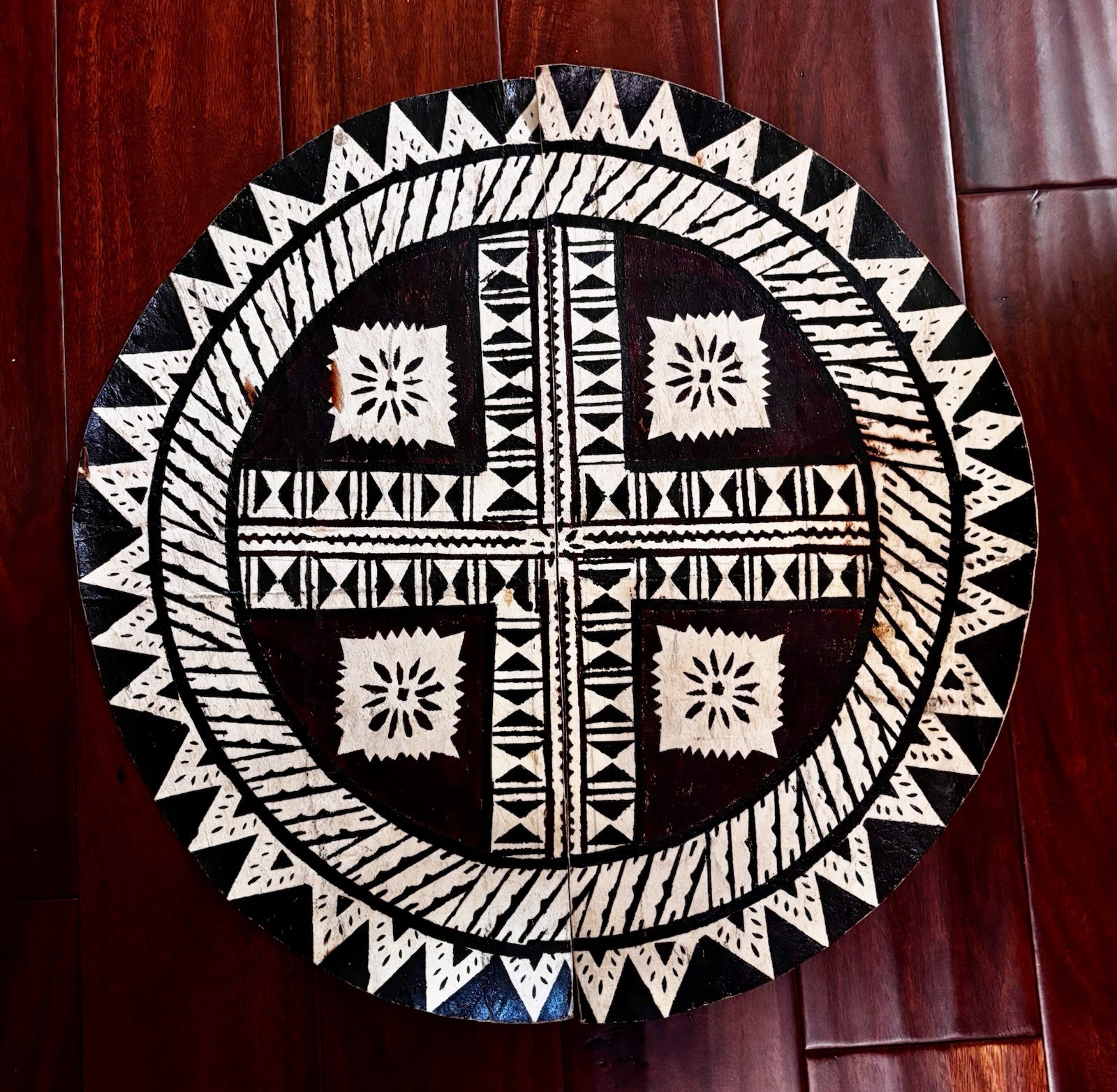2 VTG Tapa Bark Cloth Semicircle Pcs~19.5” Diameter Fiji, Hawaii, Polynesia (A) 2 VTG Tapa Bark Cloth Semicircle Pcs~19.5” Diameter Fiji, Hawaii, Polynesia (A)