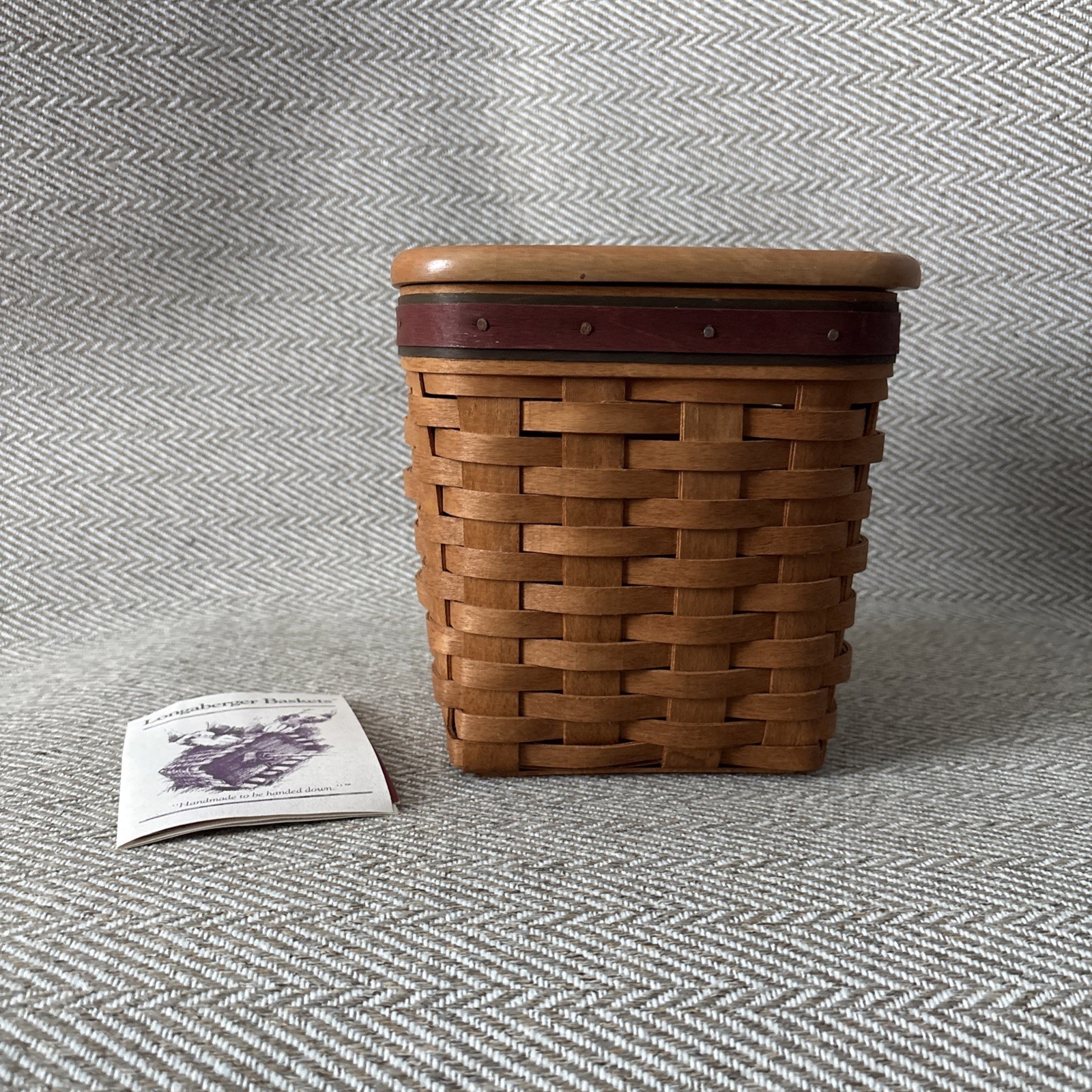Longaberger 1994 Fathers Day Woodcrafts Tissue Basket, Lid