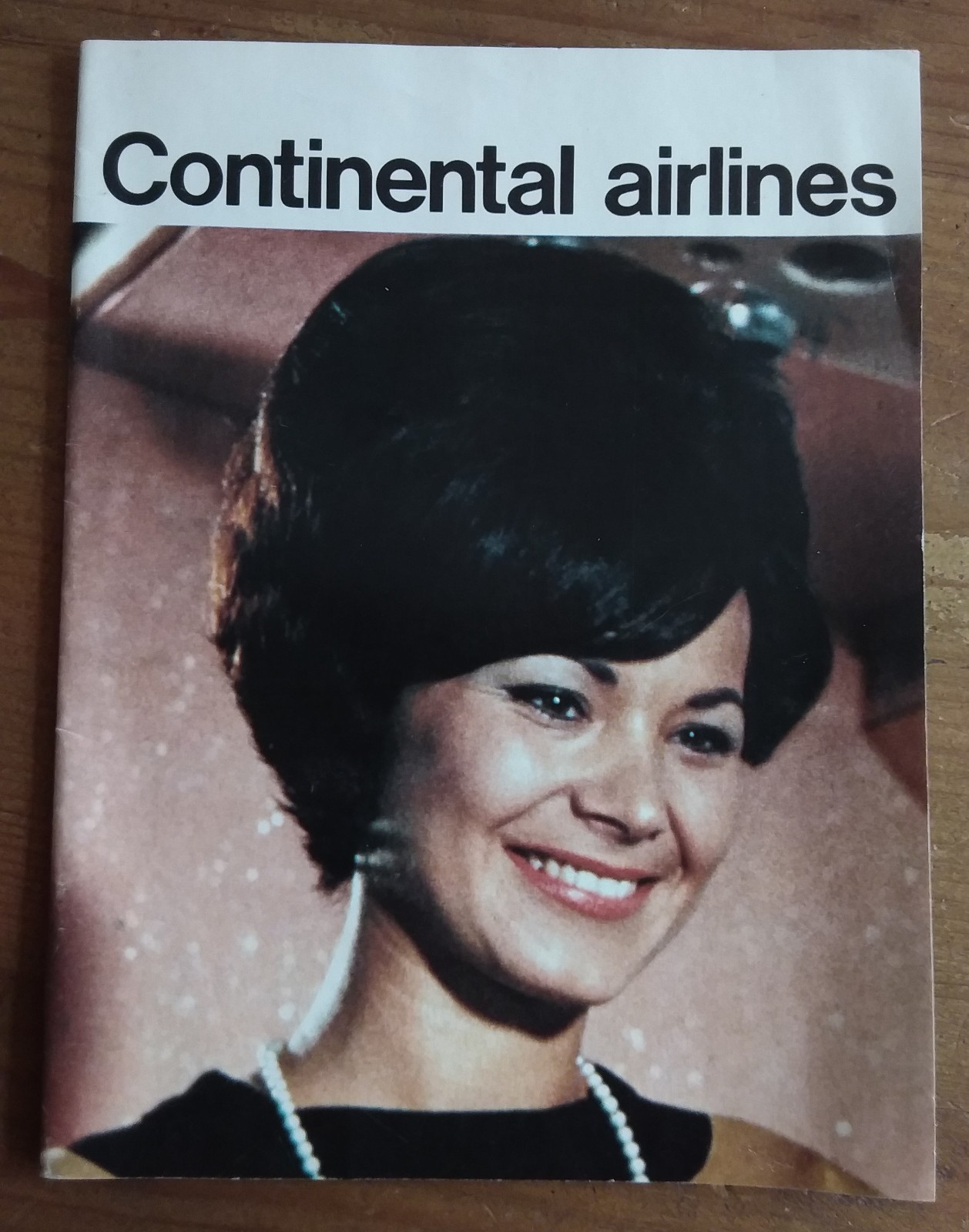 Vintage Continental Airlines Promotional Brochure. 1960s. Very Good Condition.