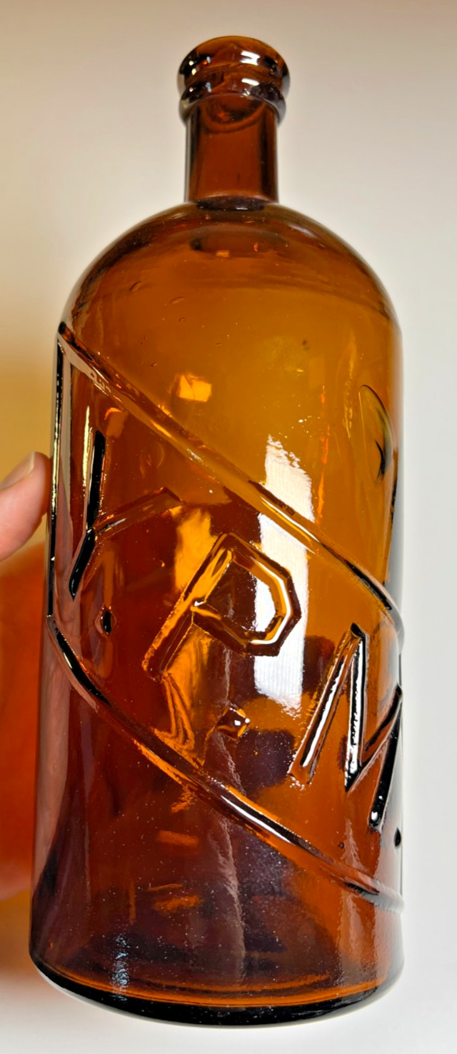 Antique 1880s YPM Young’s Pure Malt Whiskey Bottle Alex Young Philadelphia PA