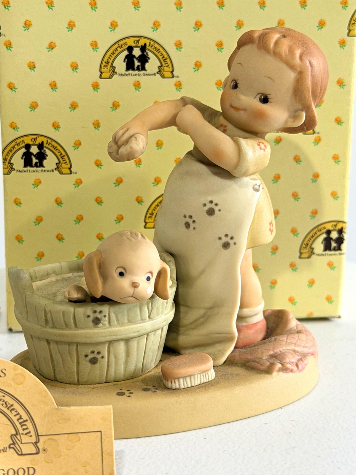 Enesco Memories of Yesterday Mabel Lucie Attwell Fido Girl Figurine 1991 Boxed