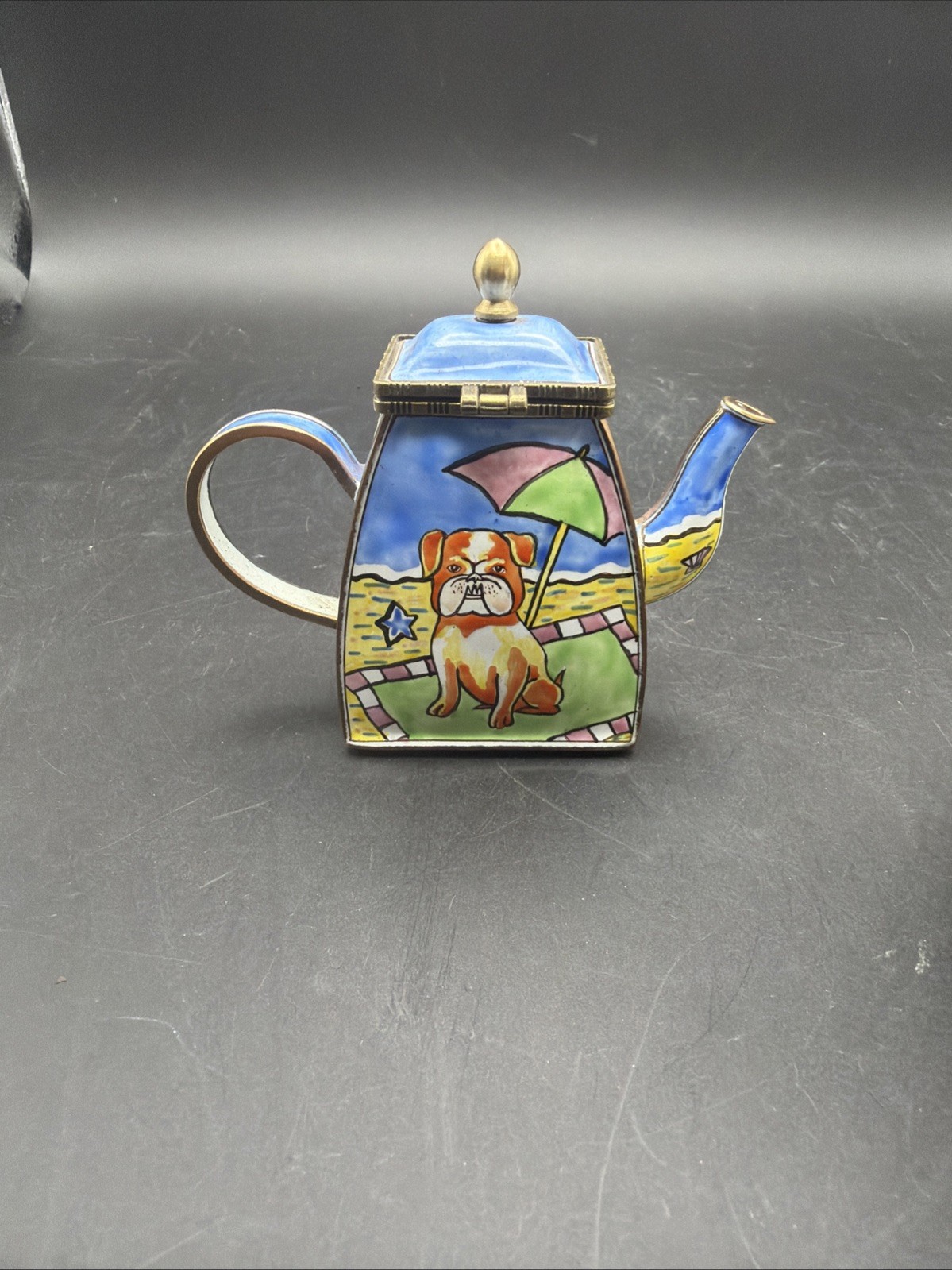 Kelvin Chen Enamel Bulldog Beach Teapot Trinket Box No 15 2006 COA Kelvin Chen Enamel Bulldog Beach Teapot Trinket Box No 15 2006 COA
