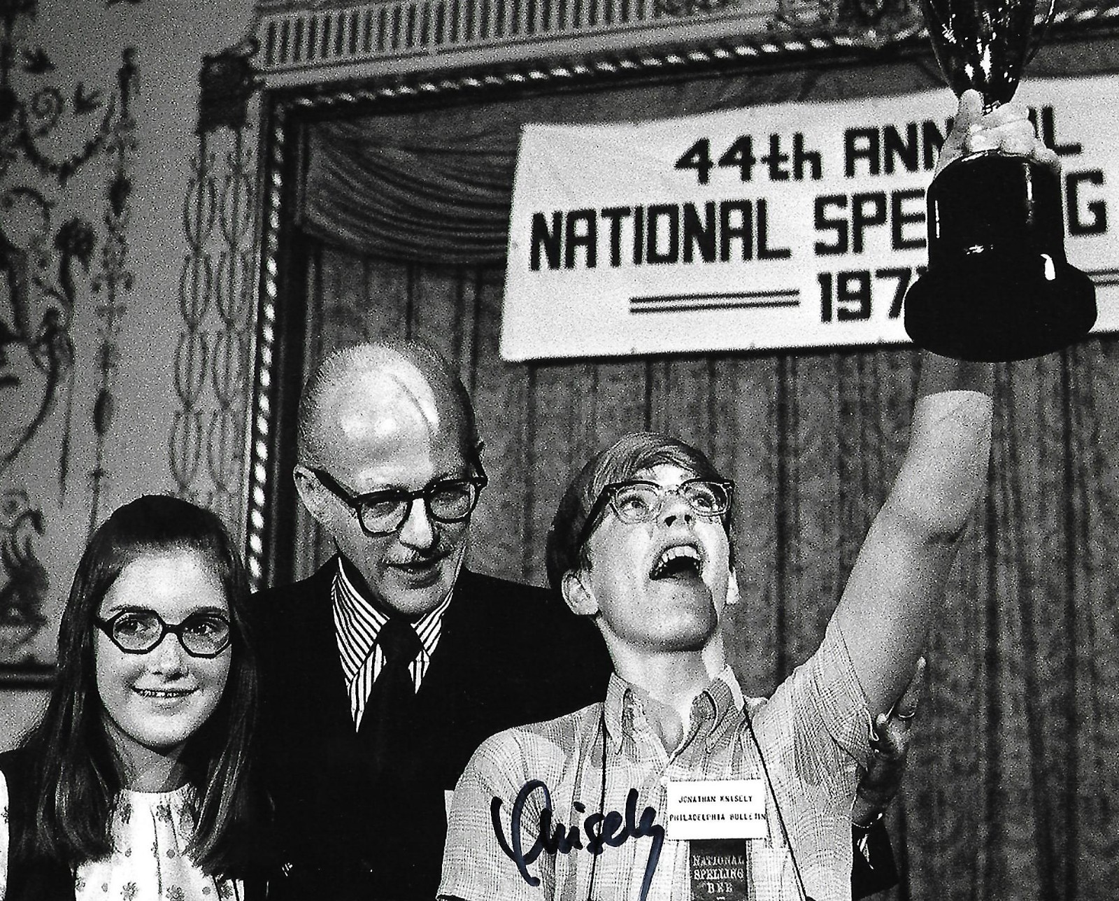 Jonathan Knisely signed 8X10 photo 44th Scripps National Spelling Bee COA LOOK