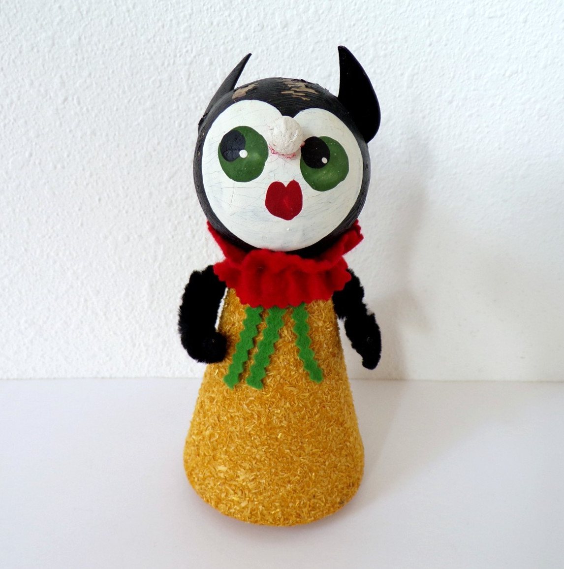 Vintage WESTERN GERMANY Composition HALLOWEEN Black Cat CANDY CONTAINER As Seen