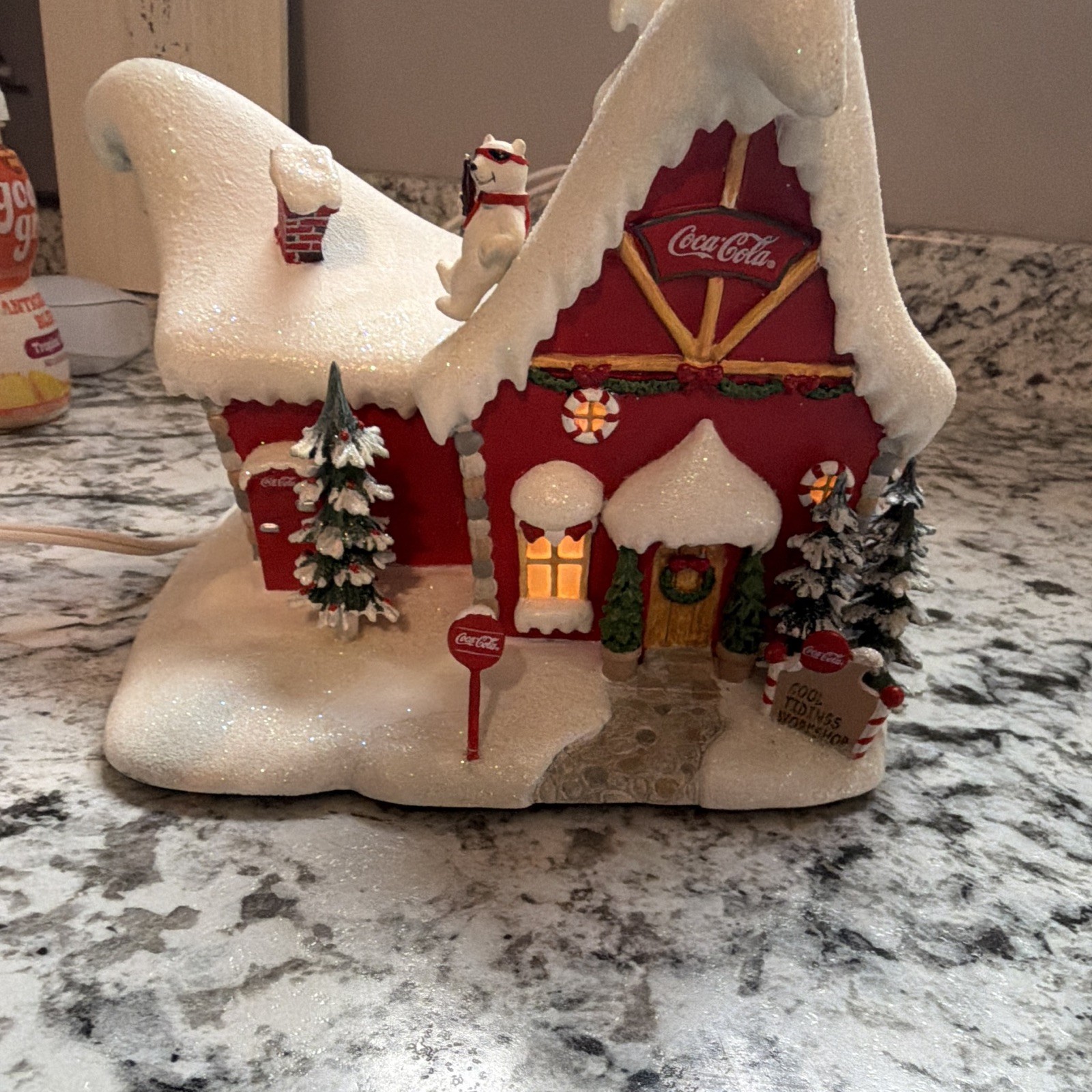Hawthorne Village Coca-Cola Polar Bear Cool Tidings Workshop Lighted 2002