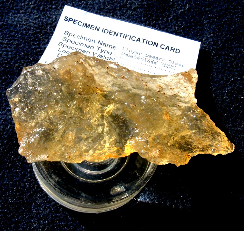 Libyan Desert Glass Meteorite Tektite impact specimen( 400 crt) Super Flat Gem A