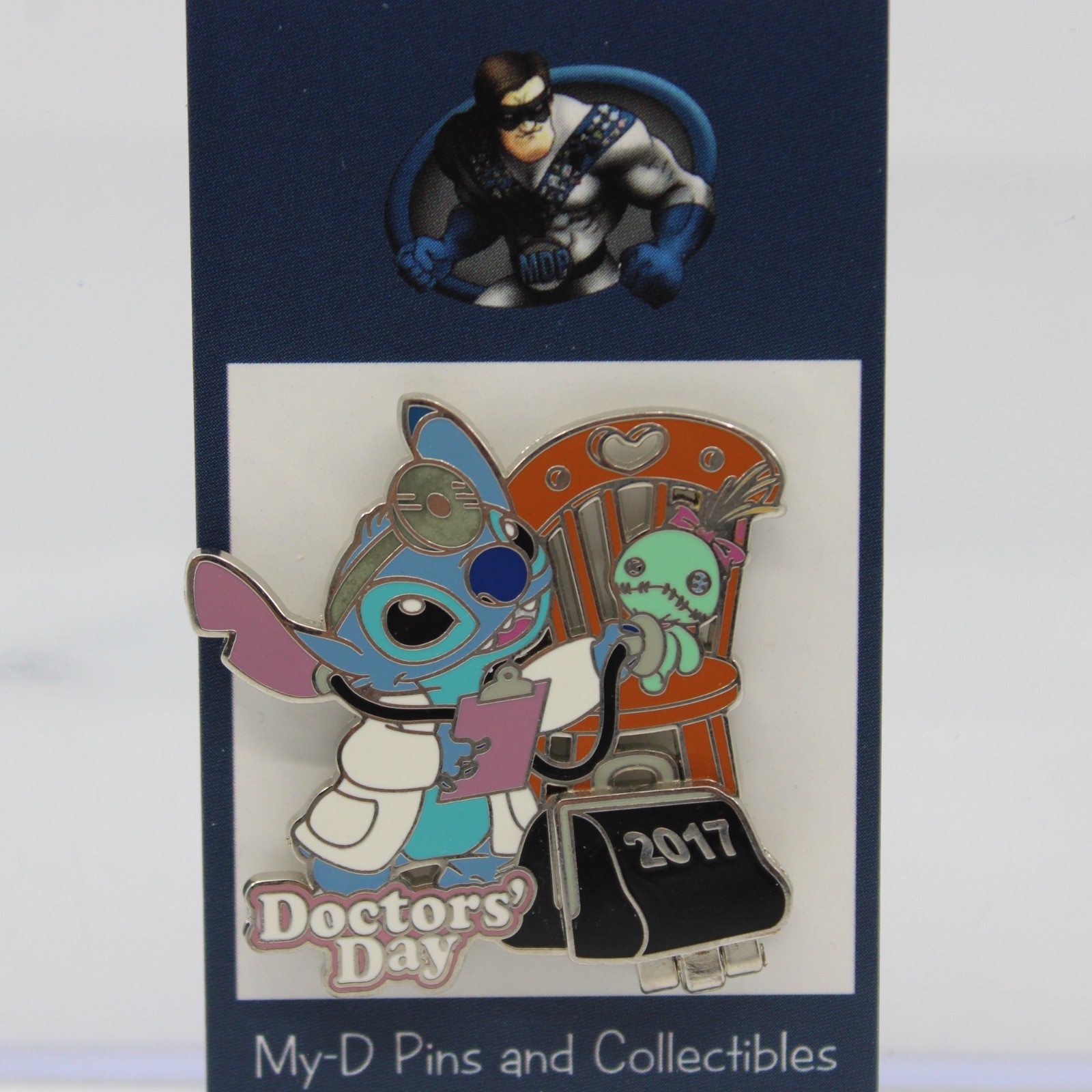 B5 Disney Parks LE Pin Doctor's Day 2017 Lilo & Stitch Scrump Bag Hinged B5 Disney Parks LE Pin Doctor's Day 2017 Lilo & Stitch Scrump Bag Hinged