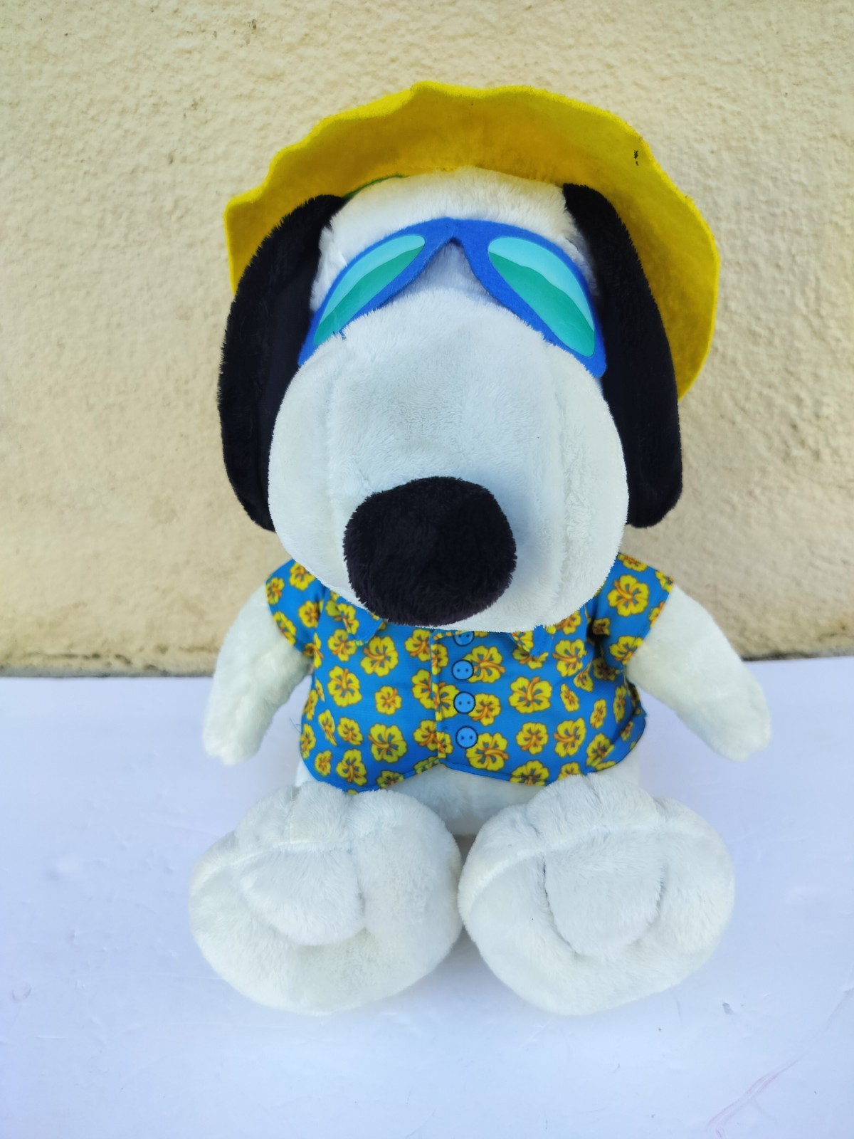Vintage Snoopy Peanuts Beach Toy Dressed In A Blue Floral Hawaiian Shirt Vintage Snoopy Peanuts Beach Toy Dressed In A Blue Floral Hawaiian Shirt