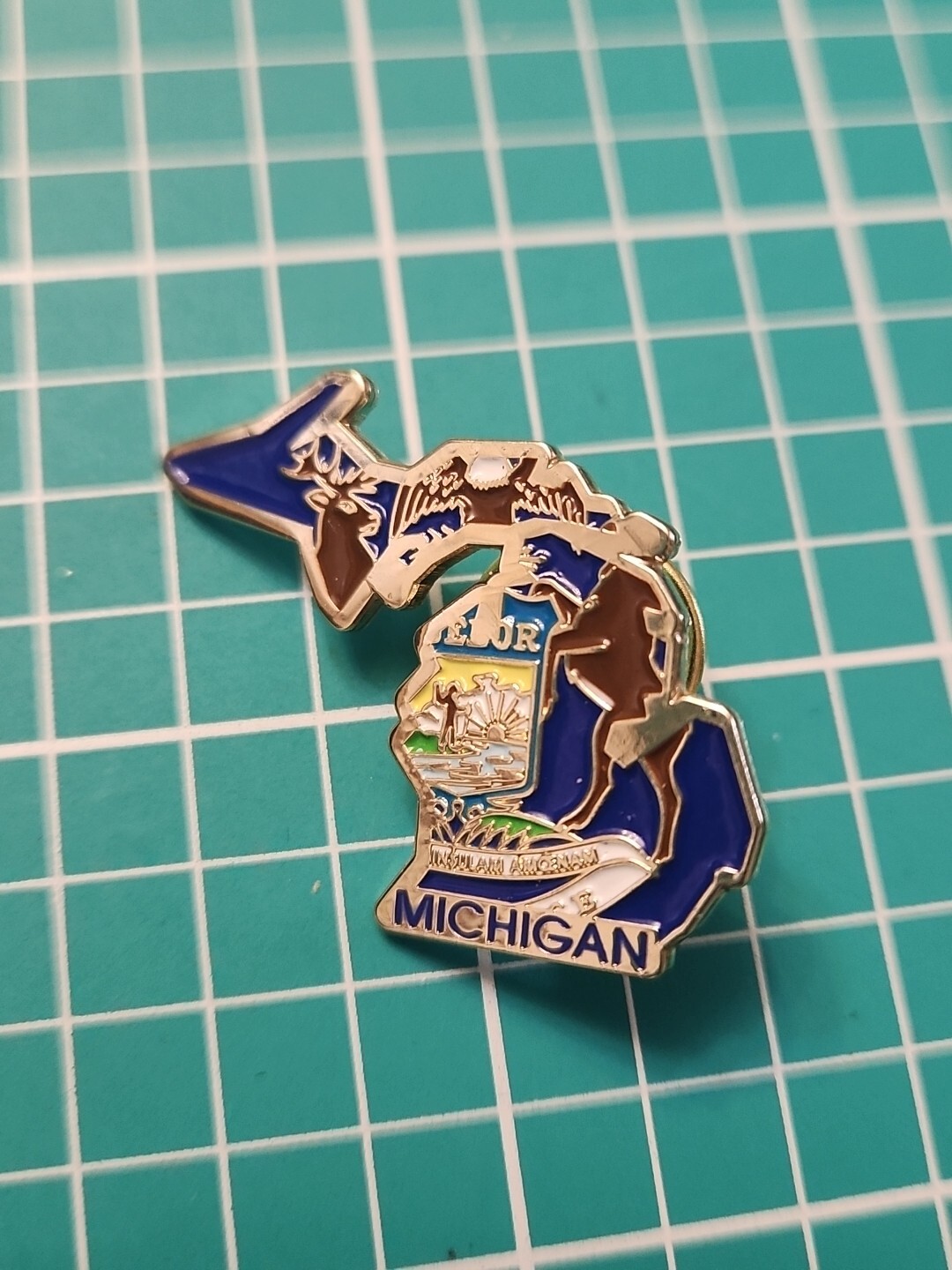 Vtg Michigan State Shaped Gold Tone Lapel Pin Vtg Michigan State Shaped Gold Tone Lapel Pin