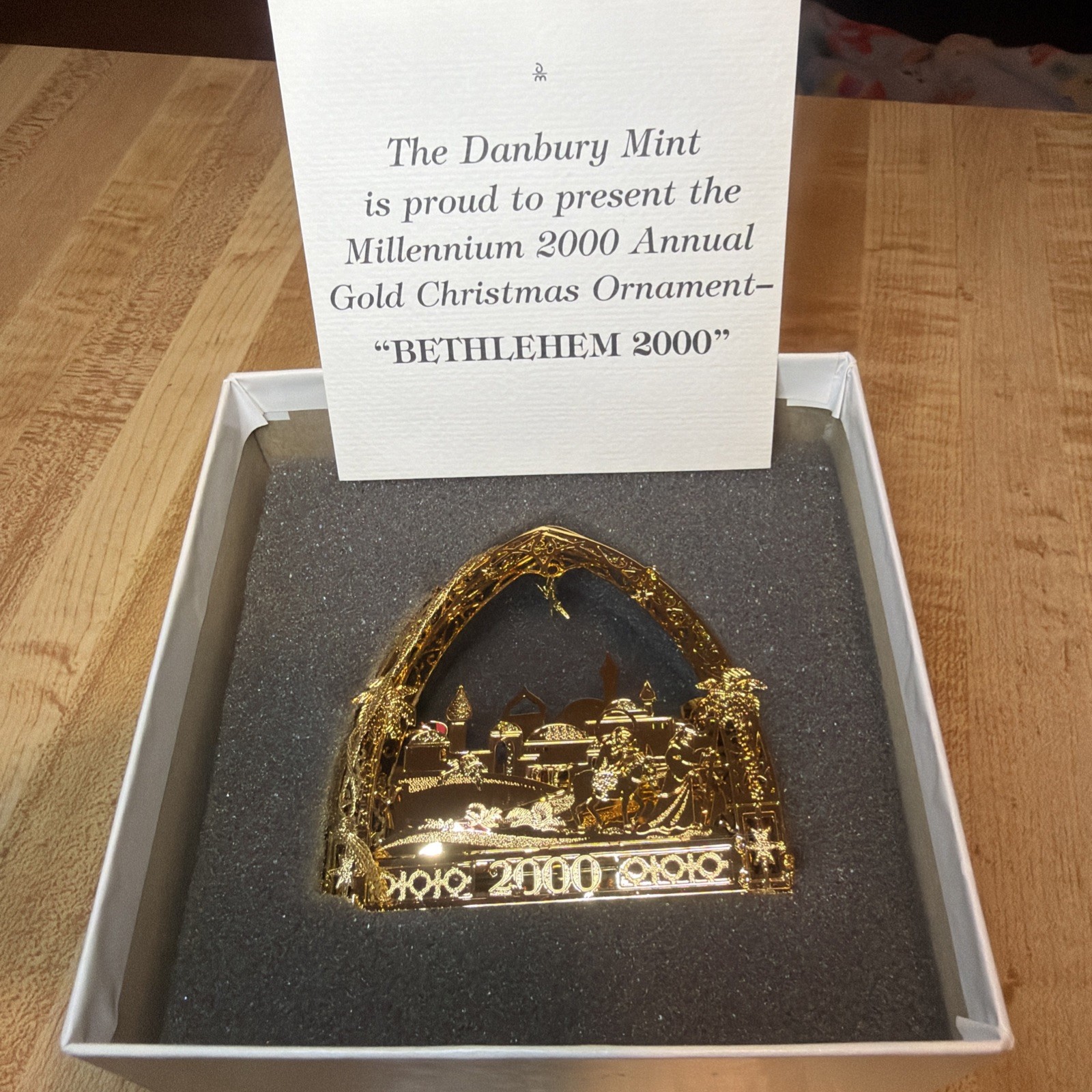 Vintage Danbury Mint 2000 23k Gold Millenial Bethlehem Mary & Joseph Ornament Vintage Danbury Mint 2000 23k Gold Millenial Bethlehem Mary & Joseph Ornament