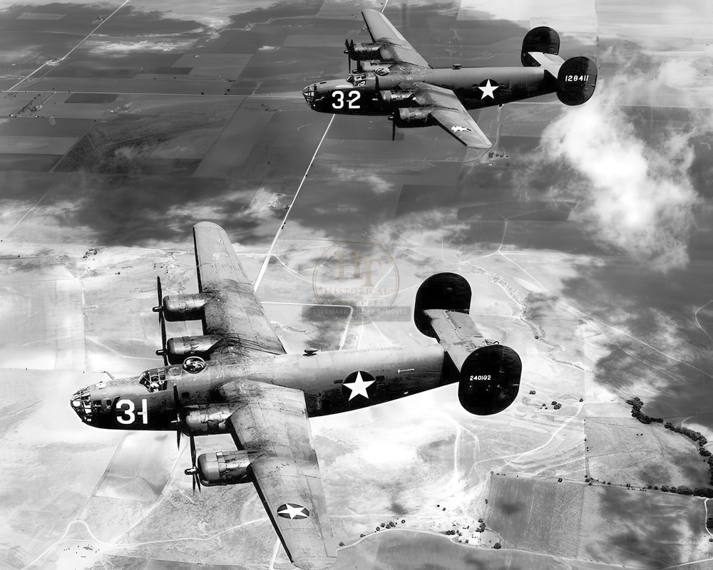 B-24 Liberator Aircraft Flying 8x10 Glossy Photo Print WWII HT4136100