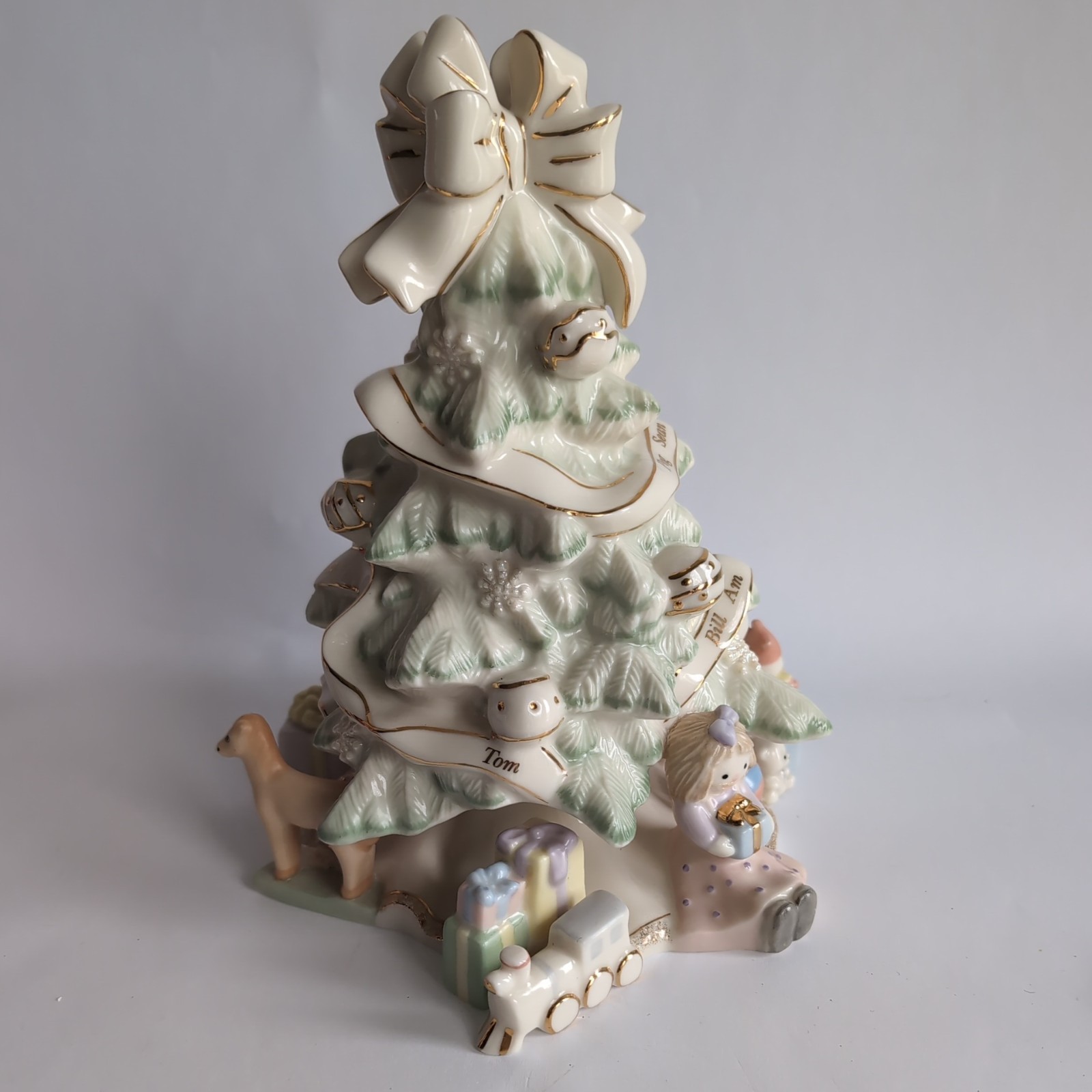 Lenox Vintage Christmas Tree Porcelain Holiday Traditions Centerpiece Lenox Vintage Christmas Tree Porcelain Holiday Traditions Centerpiece