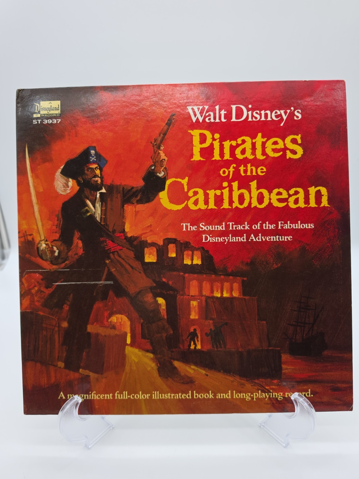 VTG 1968 Walt Disney PIRATES OF THE CARIBBEAN Vinyl Record Book Disneyland EUC
