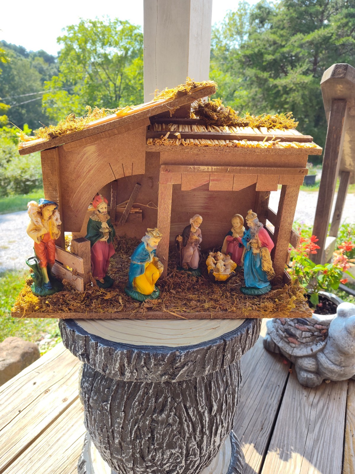 Sears Nativity Set 7 Hand-painted Figures And Wood Stable Vtg Sears Nativity Set 7 Hand-painted Figures And Wood Stable Vtg