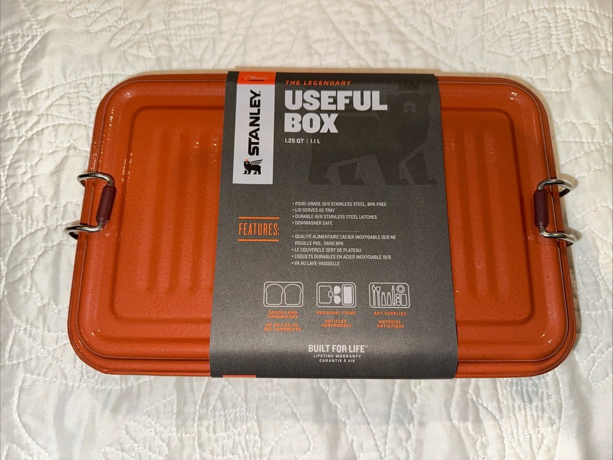 Stanley Classic Series The Legendary Useful Box 1.25Qt/1.1L Hammertone Clay