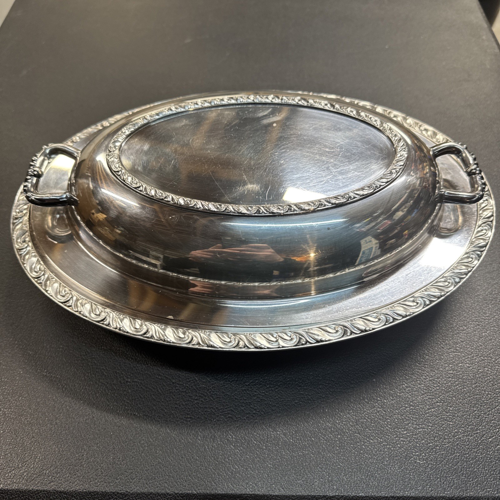 Vintage Briarcliff Oneida Ltd. Silver Queen Bess 2 piece Serving Dish Vintage Briarcliff Oneida Ltd. Silver Queen Bess 2 piece Serving Dish
