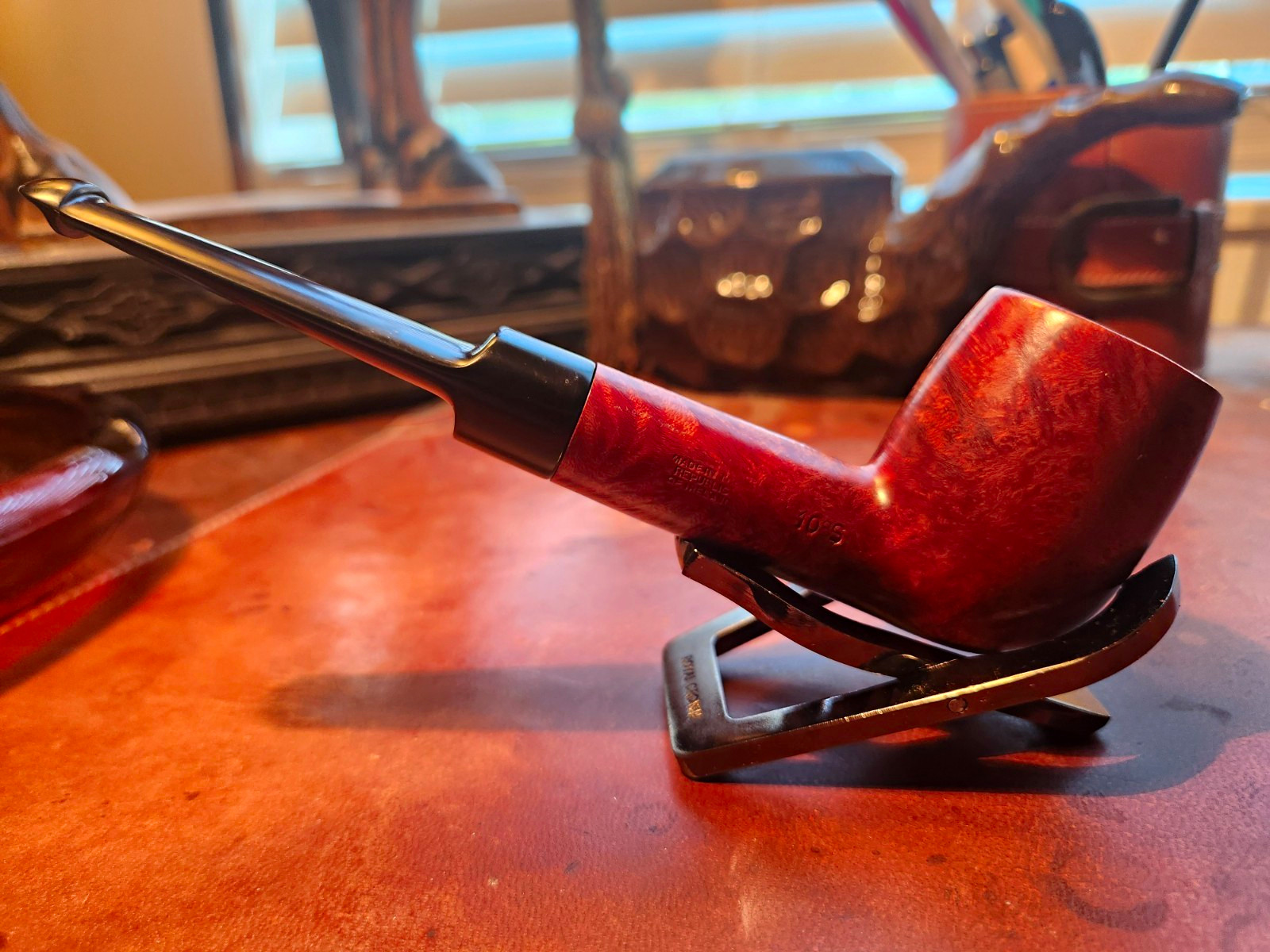 Peterson’s De Luxe 106S Straight Billiard – Made in Republic Of Ireland