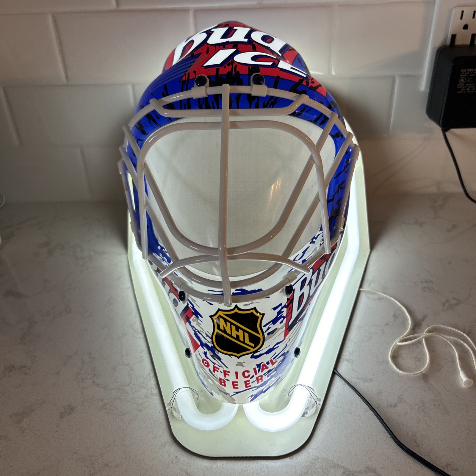 Rare Vintage 1995 Bud Ice Hockey Goalie Mask Neon Sign NHL Bar Light with stand Rare Vintage 1995 Bud Ice Hockey Goalie Mask Neon Sign NHL Bar Light with stand