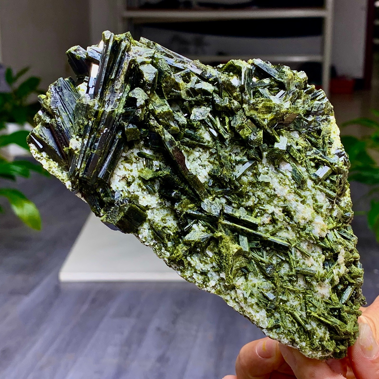 1.59LB Natural green tourmaline quartz crystal cluster mineral specimen
