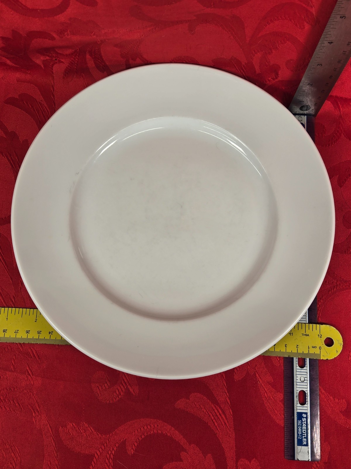 HEAVY USE Williams Sonoma Brasserie White Dinner Plate