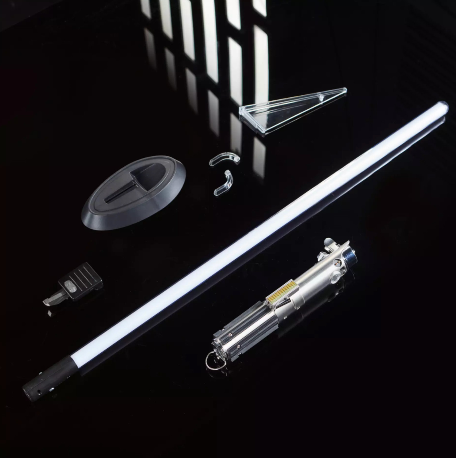 Star Wars Skywalker Legacy Lightsaber Set Disney Parks SEALED Star Wars Skywalker Legacy Lightsaber Set Disney Parks SEALED
