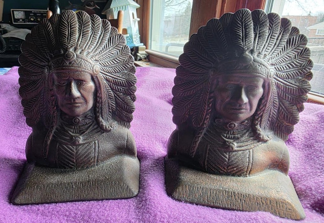 Antique Verona Indian Chief Door Stop/Bookends Antique Verona Indian Chief Door Stop/Bookends