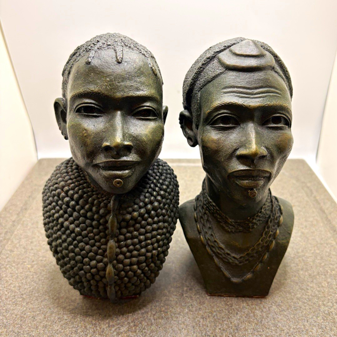 Handmade African set of 2 black bust figurine sculptures with beaded collar Handmade African set of 2 black bust figurine sculptures with beaded collar