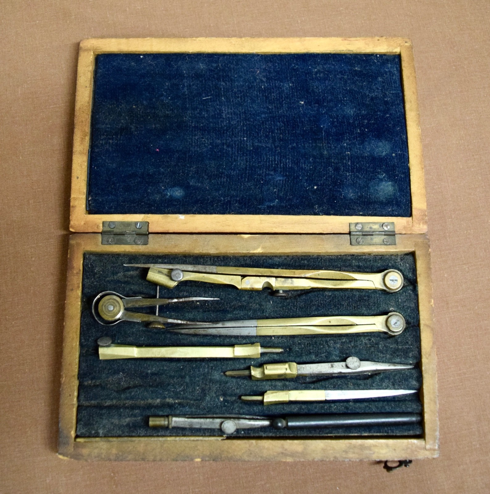 Antique brass & steel drafting set w/velvet-lined wooden case, 100+ yrs old Antique brass & steel drafting set w/velvet-lined wooden case, 100+ yrs old