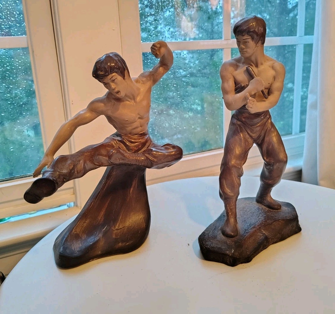 Vintage Bruce Lee Martial Arts Statues Lot 12\ Vintage Bruce Lee Martial Arts Statues Lot 12\