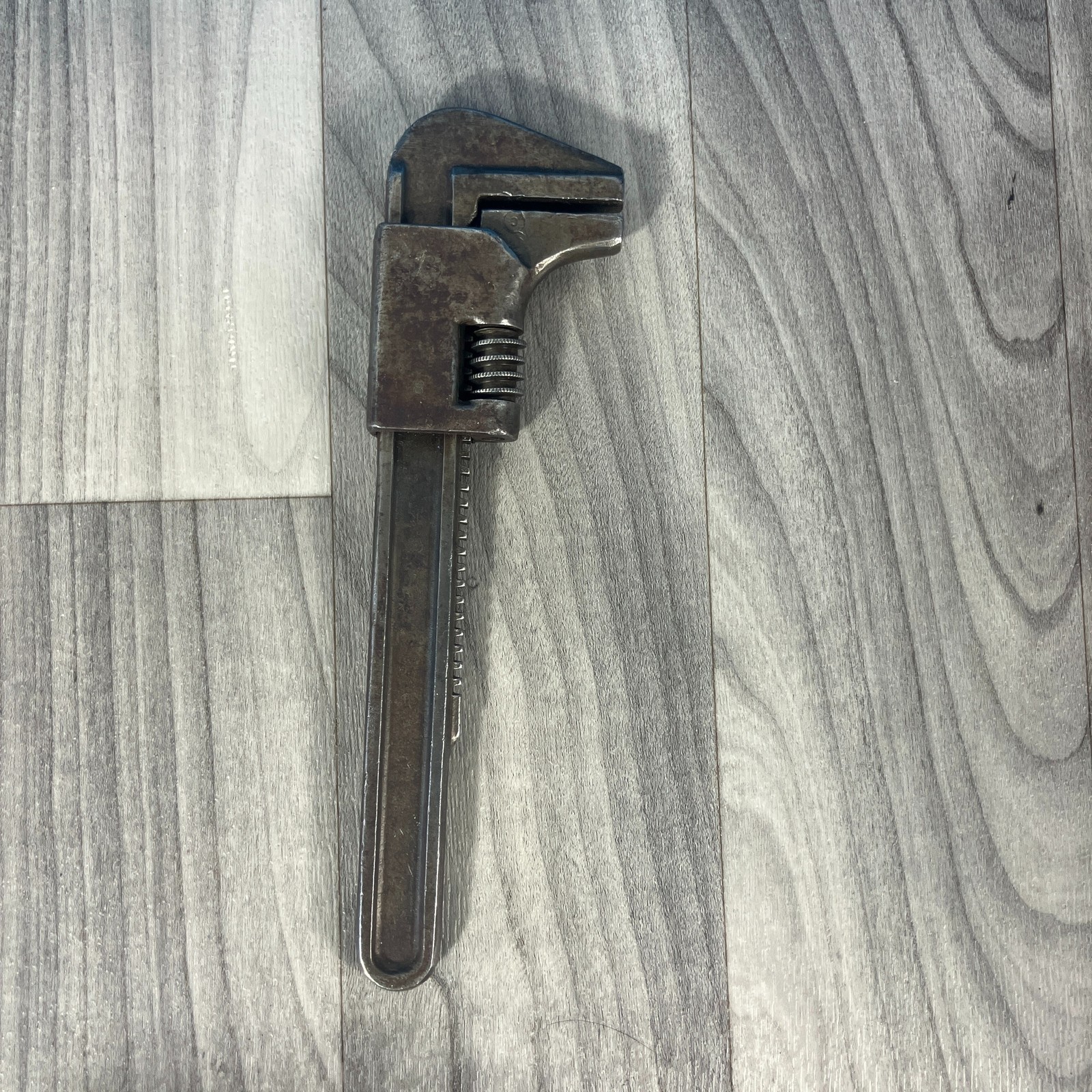 Vintage Adjustable Monkey Wrench Pipe Tool Antique Mechanic Collectible 9 Vintage Adjustable Monkey Wrench Pipe Tool Antique Mechanic Collectible 9