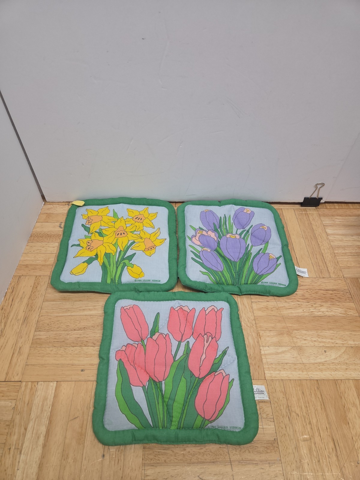 Set of 3 Vintage 1986 Lillian Vernon Floral Quilted Pot Holders Tulips Daffodils Set of 3 Vintage 1986 Lillian Vernon Floral Quilted Pot Holders Tulips Daffodils
