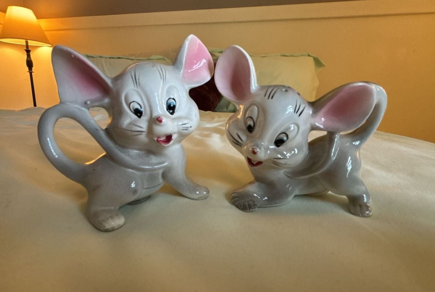 Vintage ArtMark Ceramic Mouse Salt and Pepper Shakers Pair