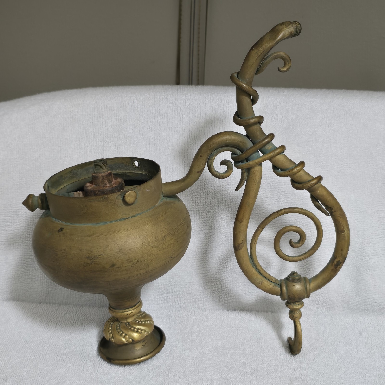 Antique Art Nouveau Brass Lighting Fixture Arm and Hub Component Parts AS IS