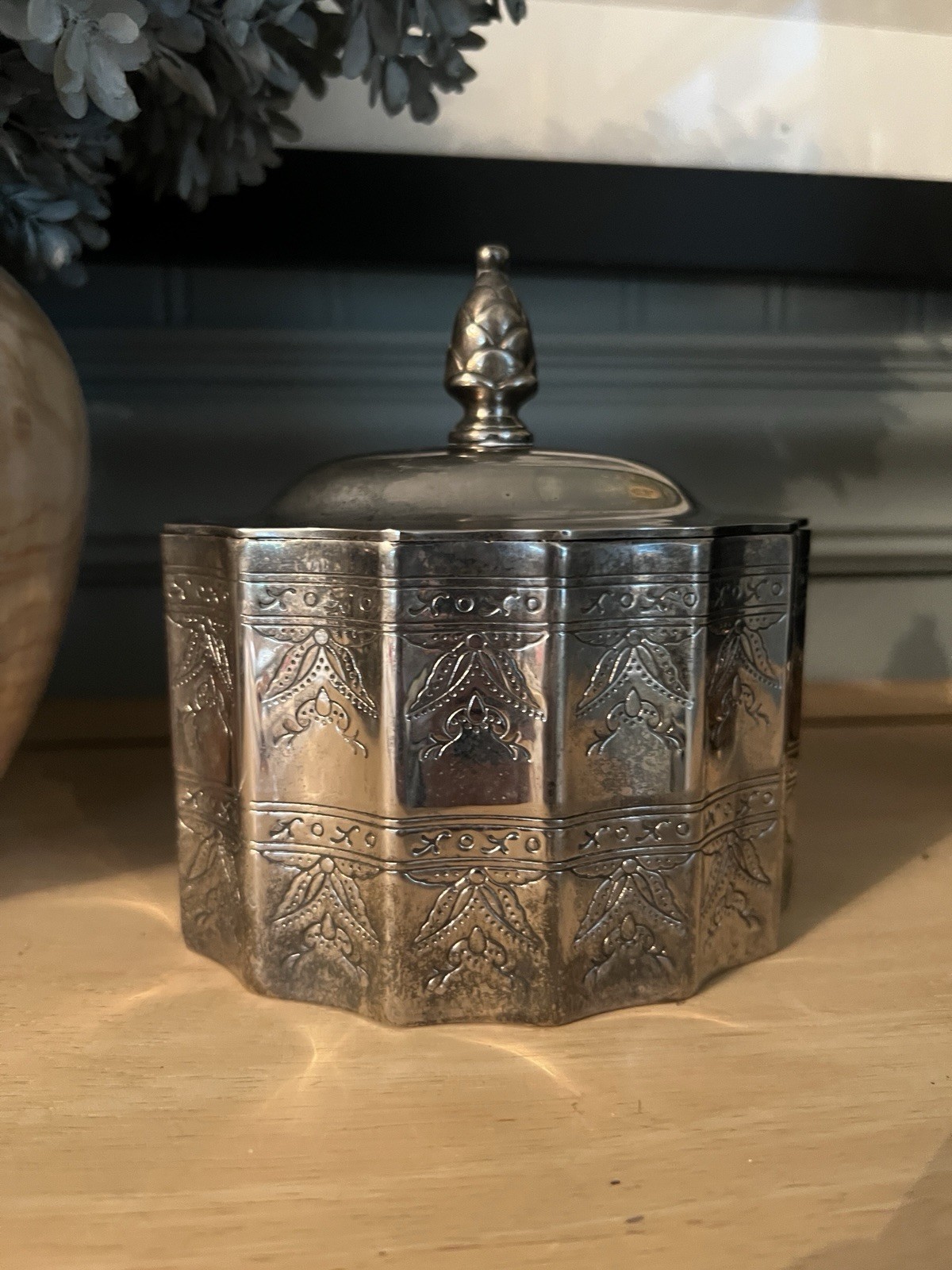 Vtg Godinger Engraved 1991 Silver Plate Trinket Jar Lidded Box Red Velvet Liner